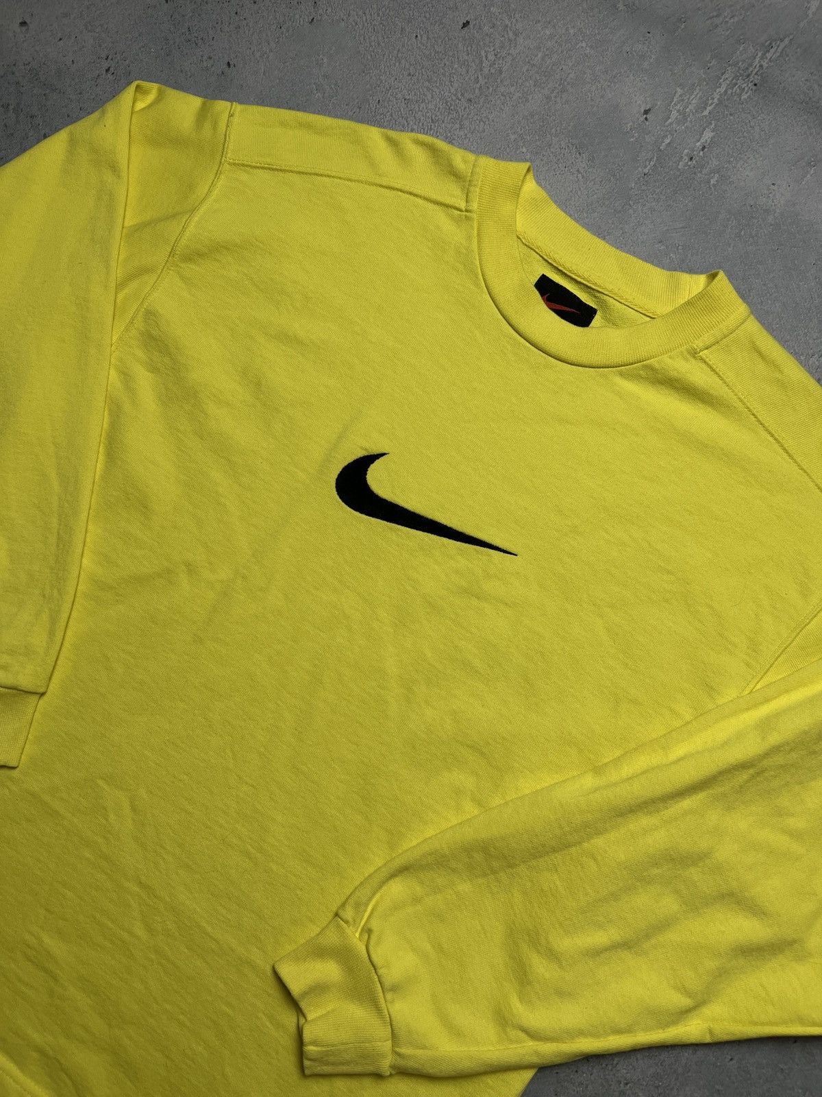 Nike 🔥 Nike boxy fit vintage crewneck center swoosh spellout y2k Size US M / EU 48-50 / 2 - 1 Thumbnail
