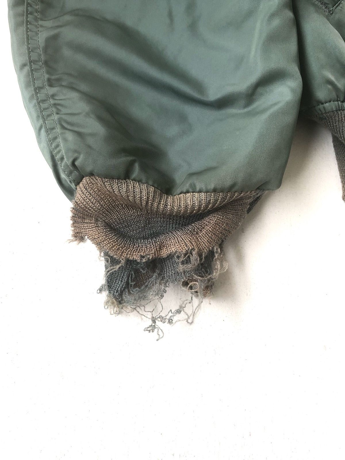 Alpha Industries Vtg USAF Alpha Ind. Distressed MA-1 Flight Jacket Size US L / EU 52-54 / 3 - 7 Thumbnail
