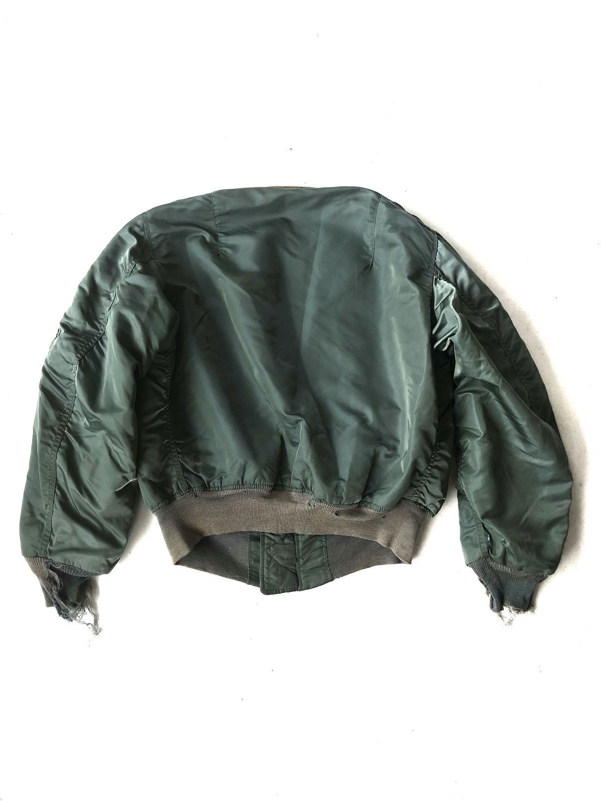 Alpha Industries Vtg USAF Alpha Ind. Distressed MA-1 Flight Jacket Size US L / EU 52-54 / 3 - 12 Thumbnail