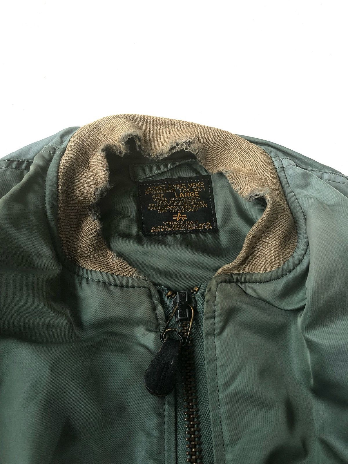 Alpha Industries Vtg USAF Alpha Ind. Distressed MA-1 Flight Jacket Size US L / EU 52-54 / 3 - 10 Thumbnail