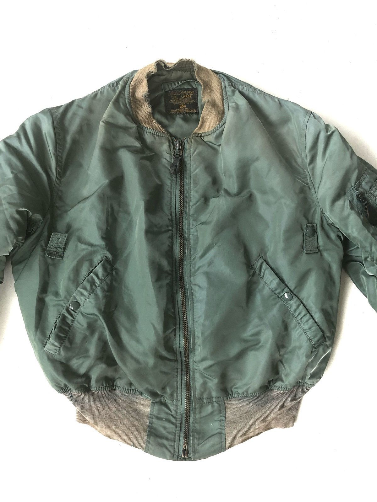 Alpha Industries Vtg USAF Alpha Ind. Distressed MA-1 Flight Jacket Size US L / EU 52-54 / 3 - 9 Thumbnail