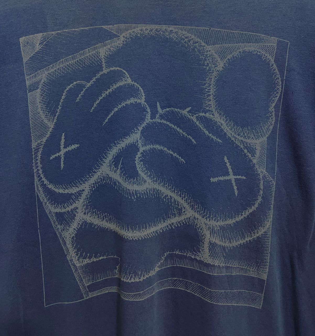 Designer × Kaws × Original Fake Kaws x Uniqlo Collaboratiob Flayed Tee Size US XL / EU 56 / 4 - 1 Thumbnail