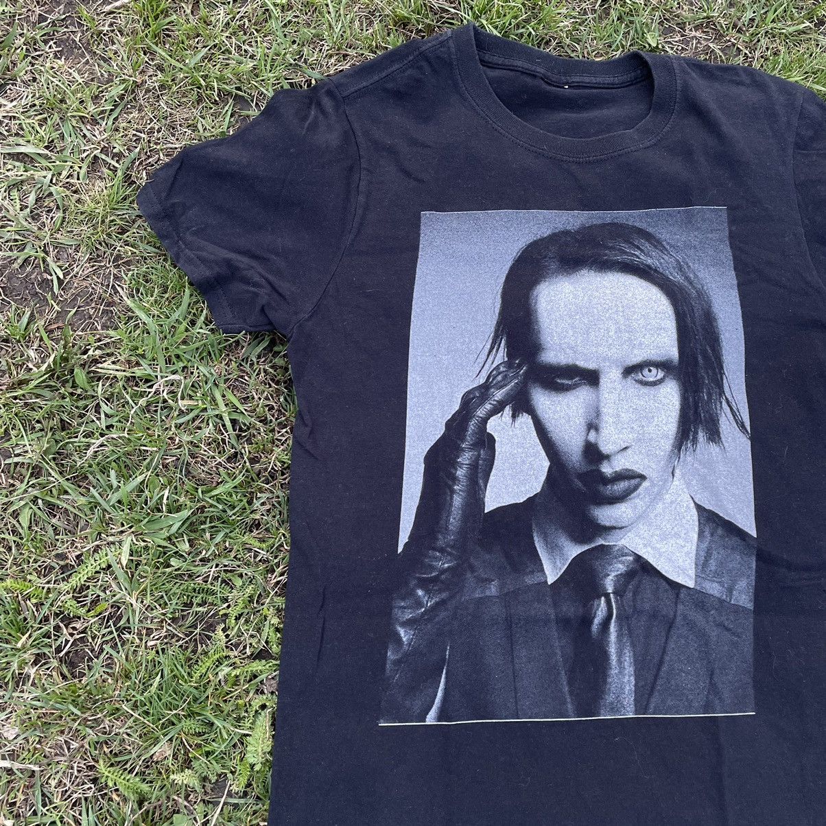 Vintage Vintage 90s Marilyn Manson Band Tee Faded Black Grunge S Size US S / EU 44-46 / 1 - 4 Thumbnail