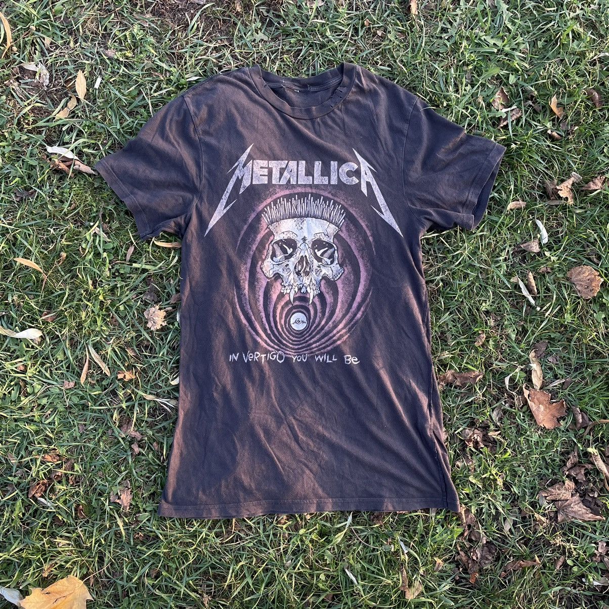 Vintage Vintage 90s Metallica Band Tee Sun Faded Thrashed Grunge M Size US M / EU 48-50 / 2 - 1 Thumbnail
