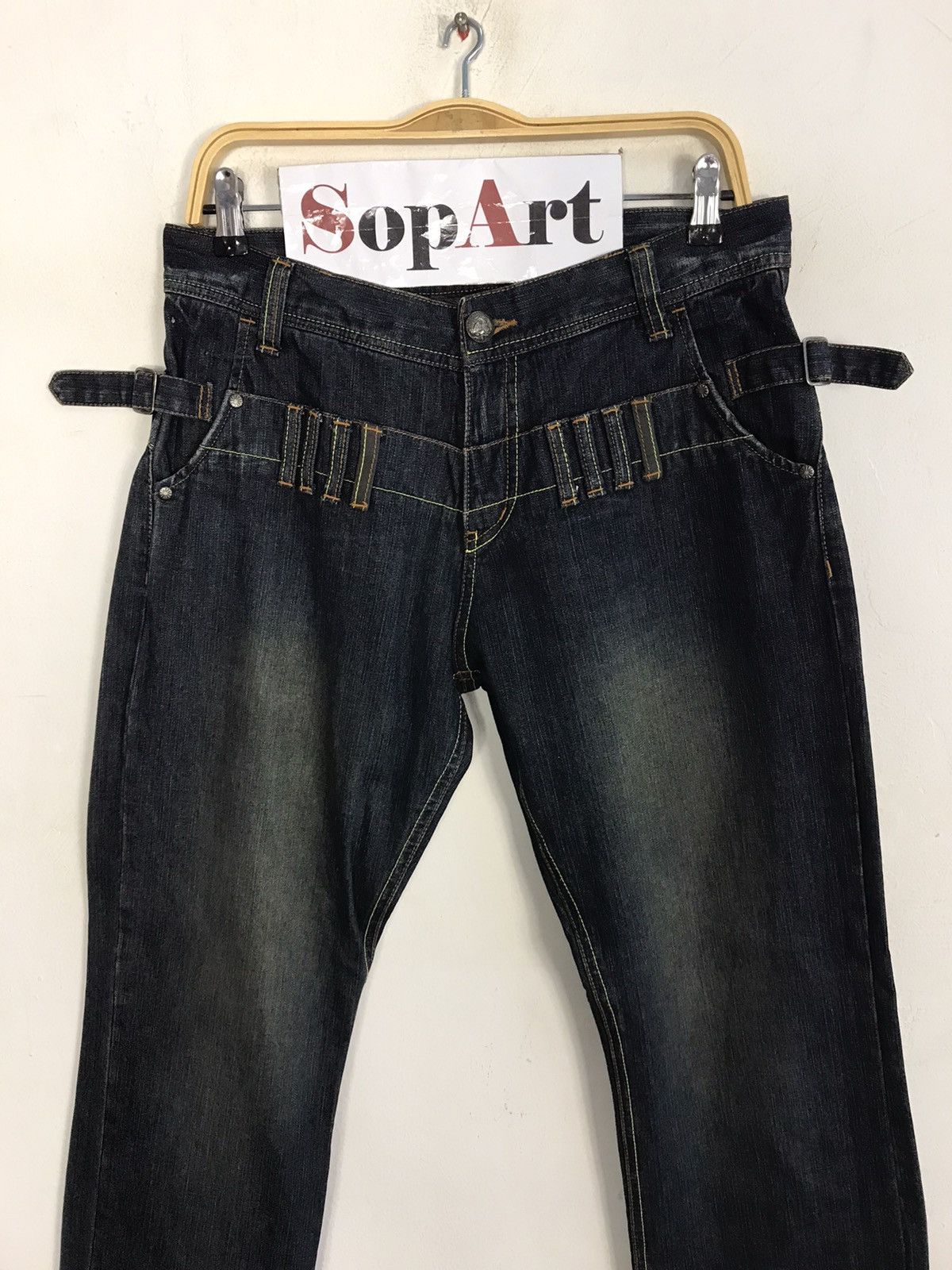 Japanese Brand × Vintage Vintage Japanese Brand Back Side Skull Pocket Jeans Style Size US 32 / EU 48 - 3 Thumbnail