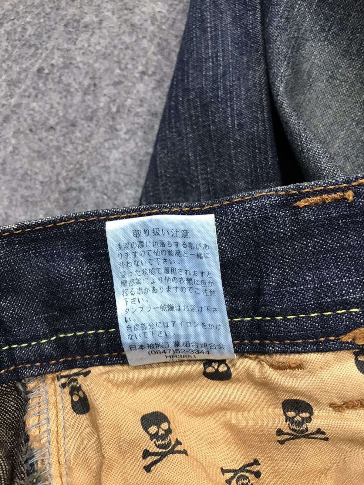 Japanese Brand × Vintage Vintage Japanese Brand Back Side Skull Pocket Jeans Style Size US 32 / EU 48 - 16 Thumbnail