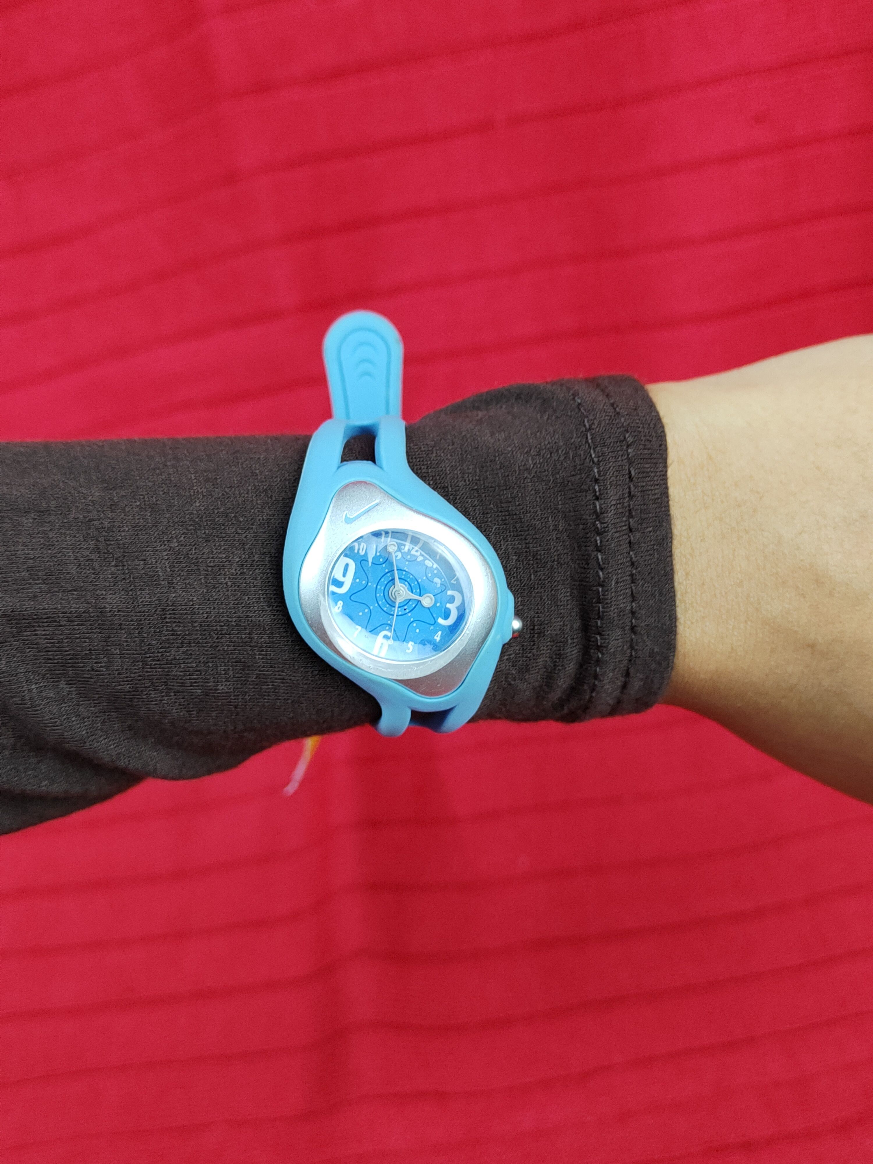 Nike DL Y2K Nike light blue Analog Vintage Sports Watch #J020s Size ONE SIZE - 16 Thumbnail
