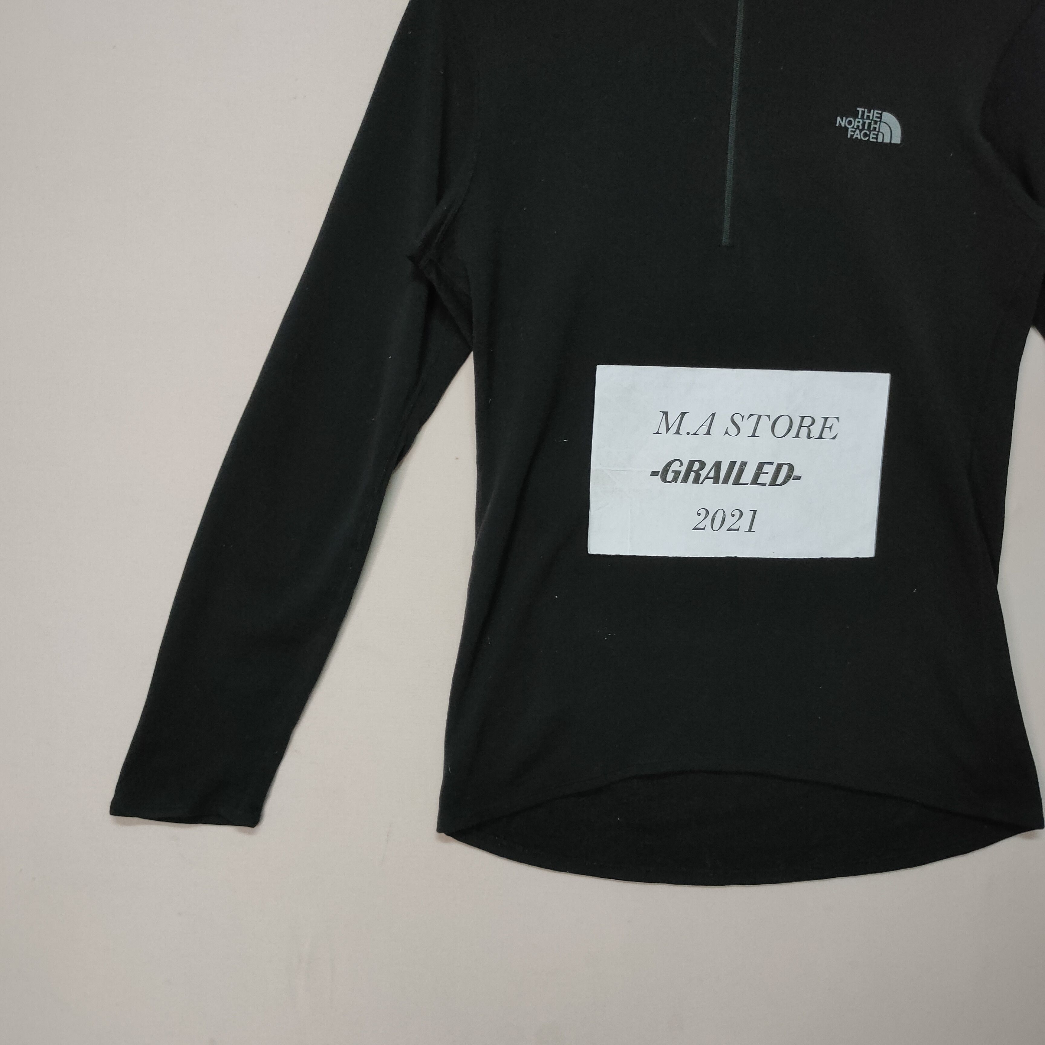 The North Face Vintage The North Face Small Logo Long Sleeve Shirt Size US S / EU 44-46 / 1 - 4 Thumbnail