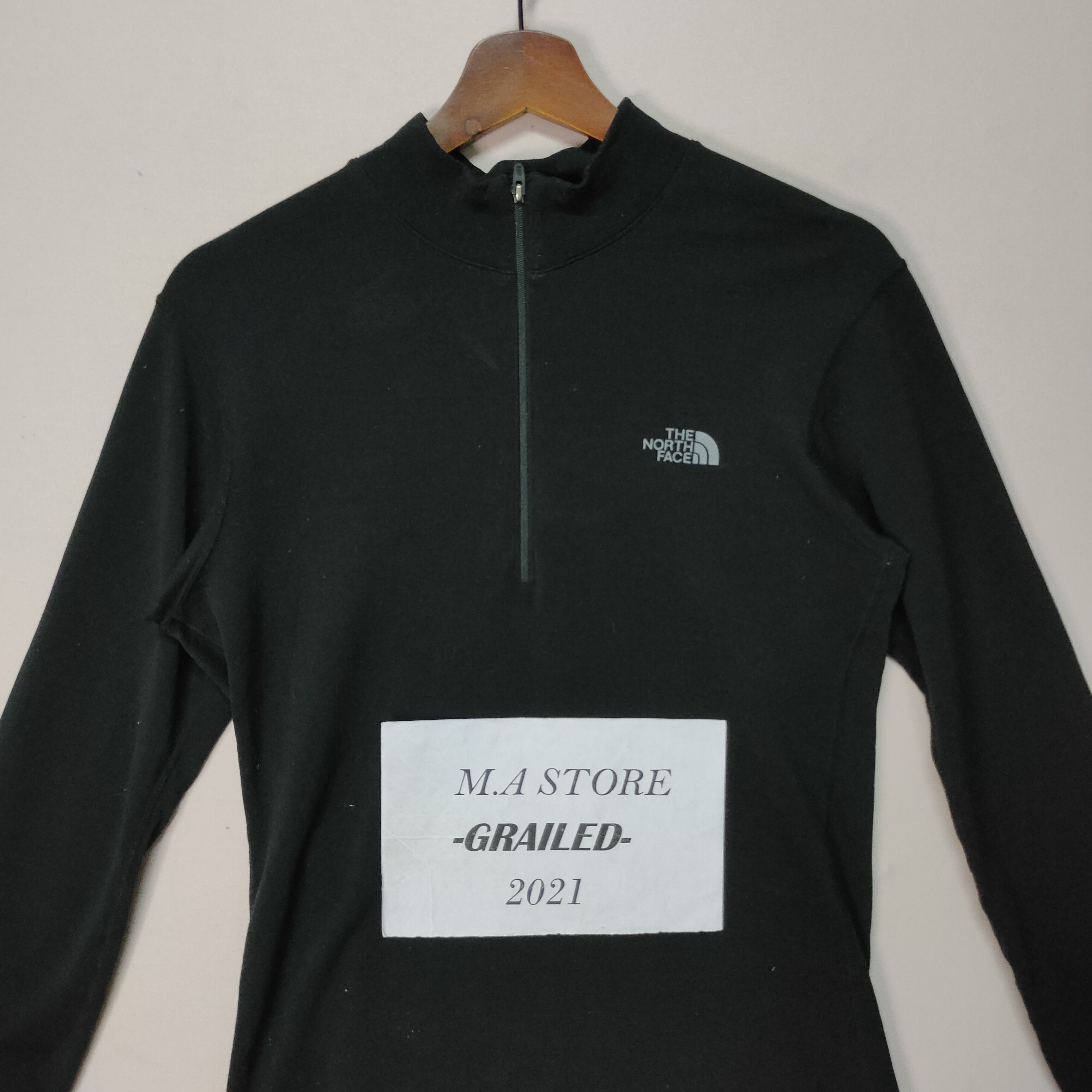 The North Face Vintage The North Face Small Logo Long Sleeve Shirt Size US S / EU 44-46 / 1 - 2 Thumbnail