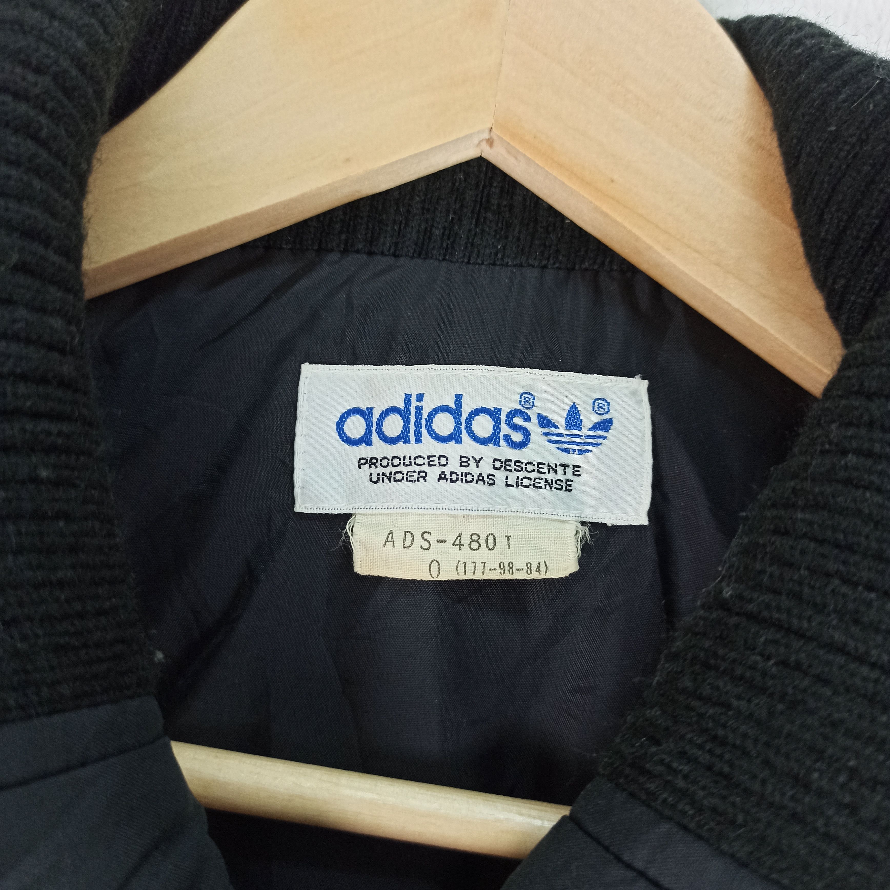Adidas 🔥Vintage🔥 ADIDAS Japanese Trefoil Puffer Jacket 80-90's Size US L / EU 52-54 / 3 - 12 Thumbnail
