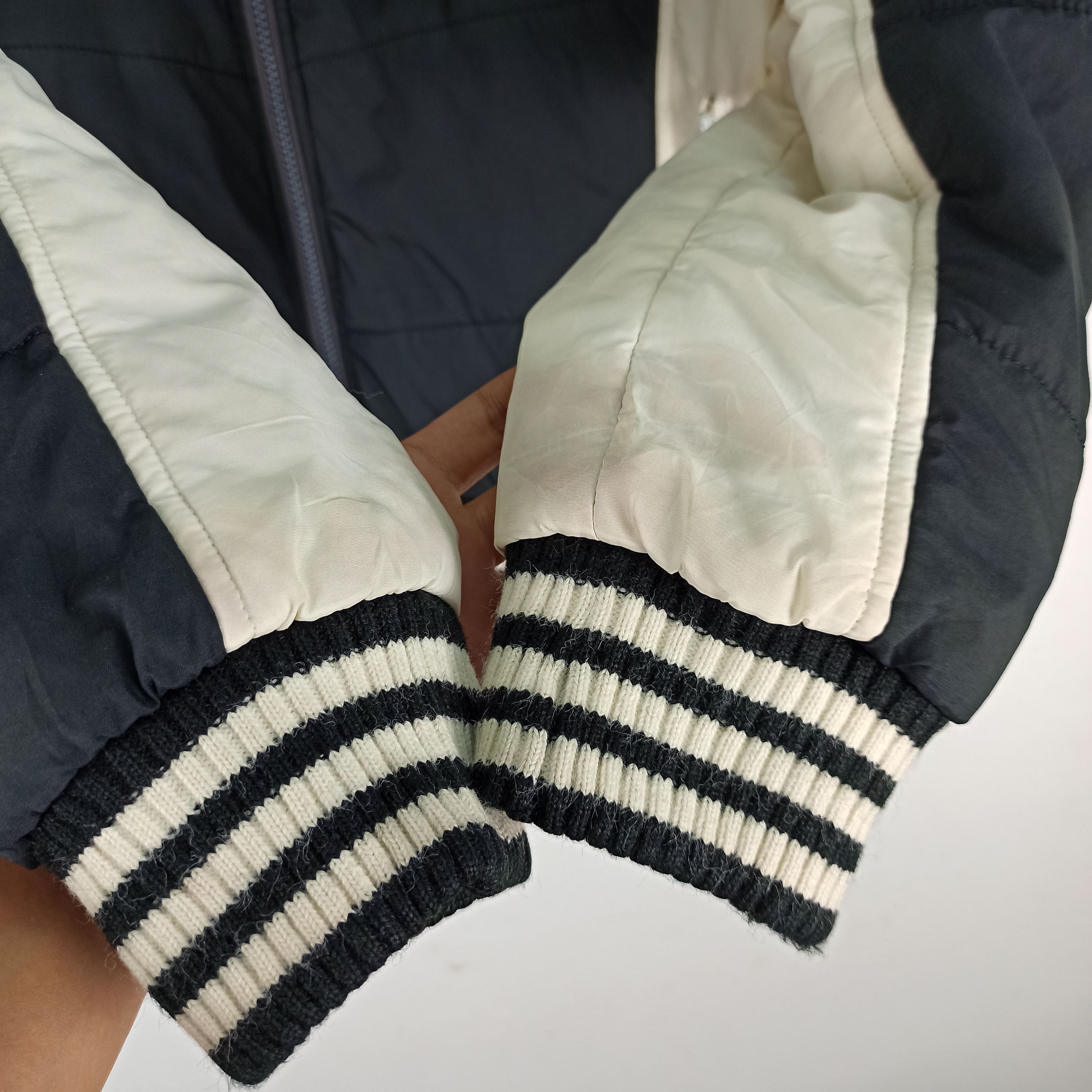 Adidas 🔥Vintage🔥 ADIDAS Japanese Trefoil Puffer Jacket 80-90's Size US L / EU 52-54 / 3 - 6 Thumbnail