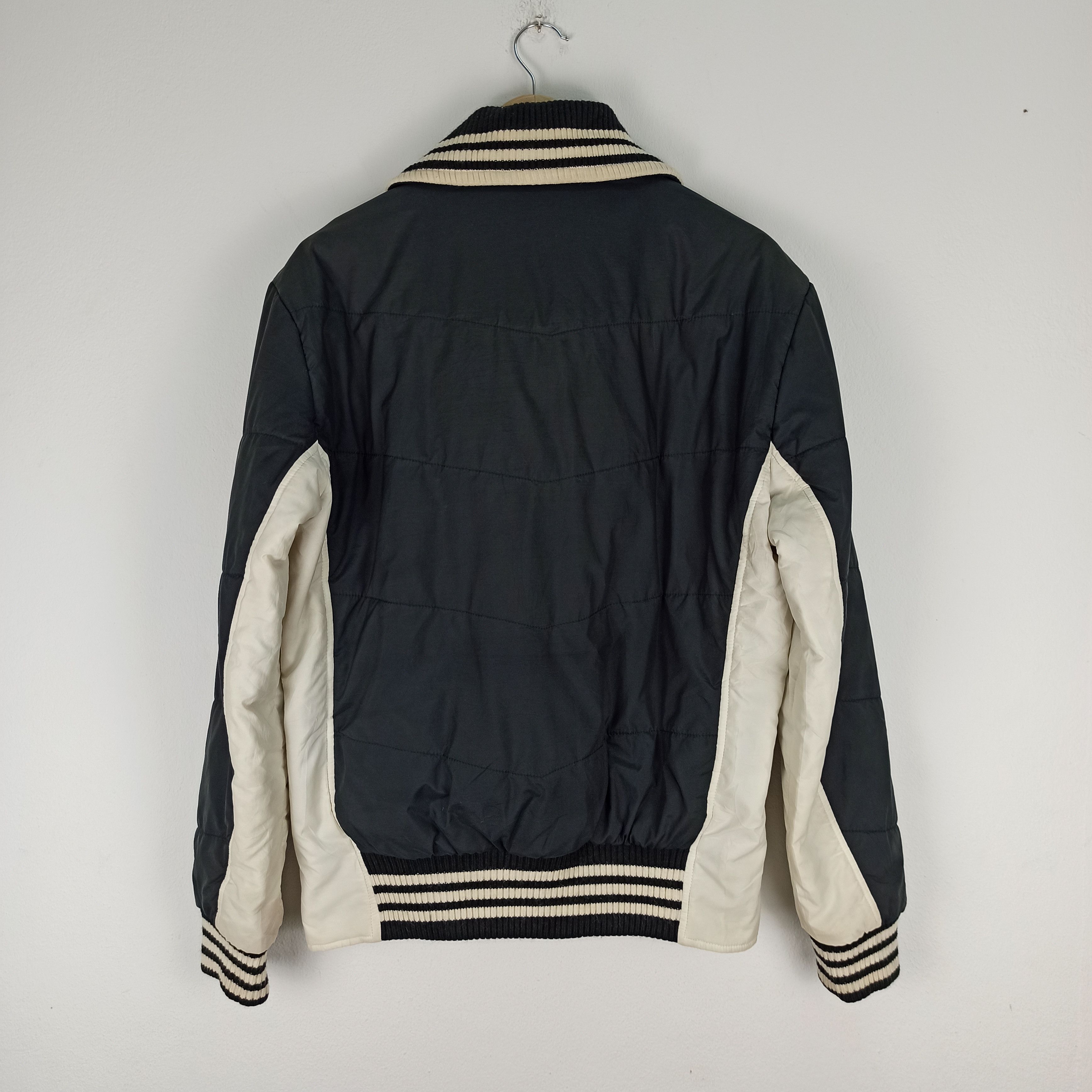 Adidas 🔥Vintage🔥 ADIDAS Japanese Trefoil Puffer Jacket 80-90's Size US L / EU 52-54 / 3 - 8 Thumbnail