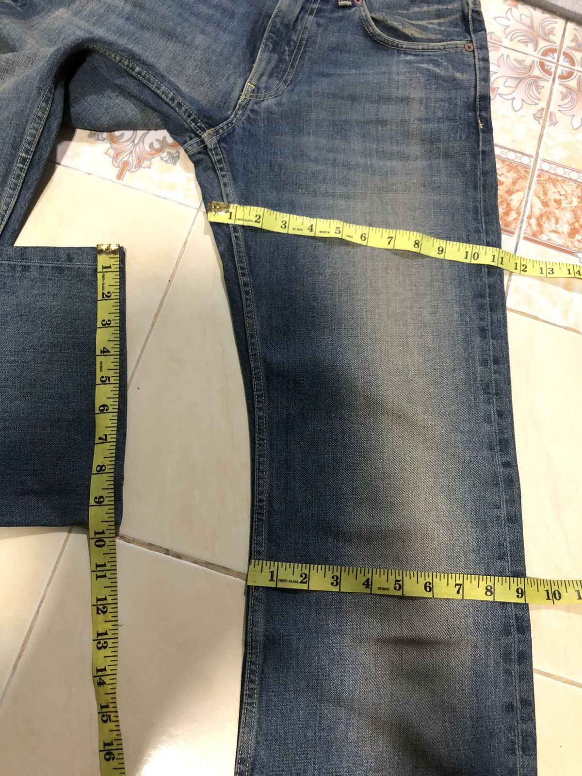 Gucci HOT🔥GUCCI SELVEDGE FLARE DENIM MADE IN ITALY 🇮🇹 Size US 30 / EU 46 - 12 Thumbnail
