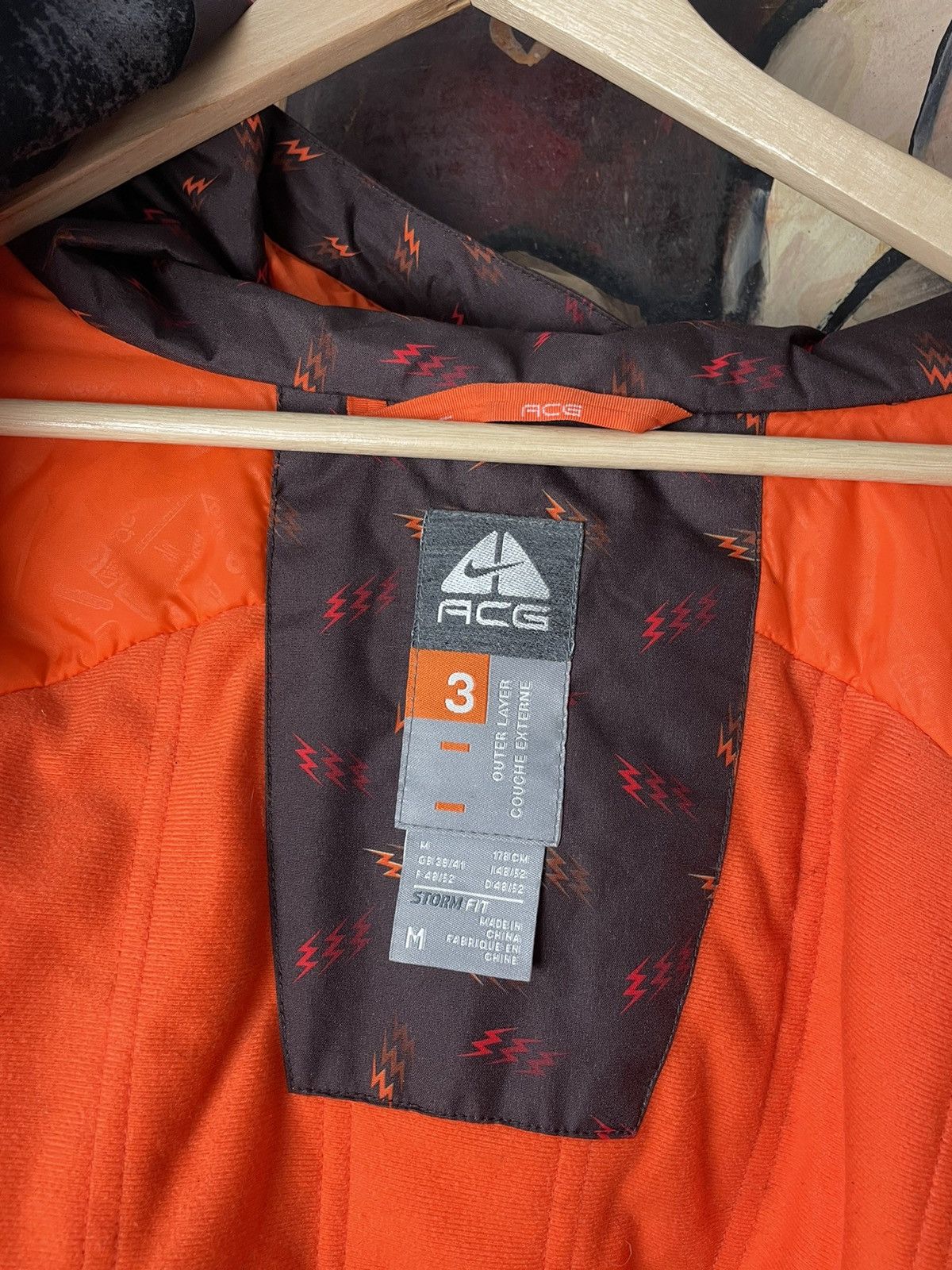 Nike ACG Nike ACG Vintage Y2k Storm Fit Jacket Outdoor Hype Fullprint Size US M / EU 48-50 / 2 - 7 Thumbnail