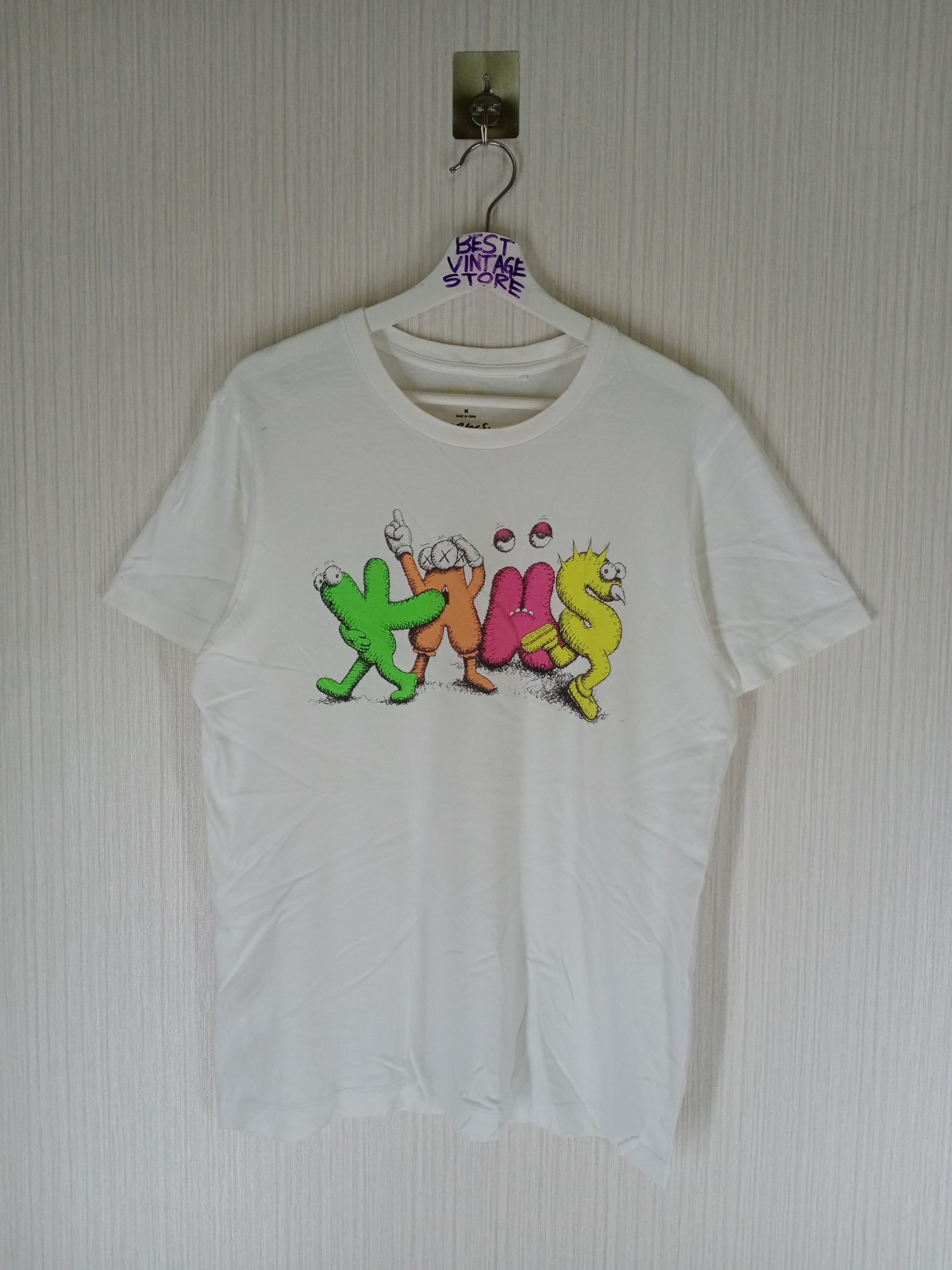 Kaws × Uniqlo Kaws Size US M / EU 48-50 / 2 - 1 Thumbnail