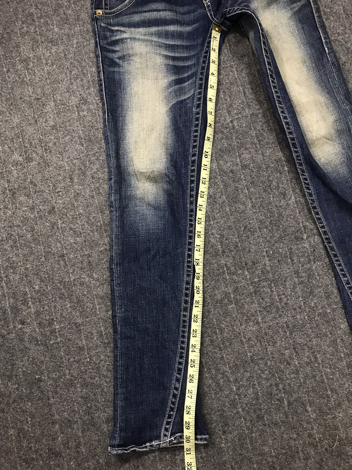 Japanese Brand Rodeo Crown Distressed Denim Jeans Indigo Slim Fit Cut Size US 32 / EU 48 - 12 Thumbnail