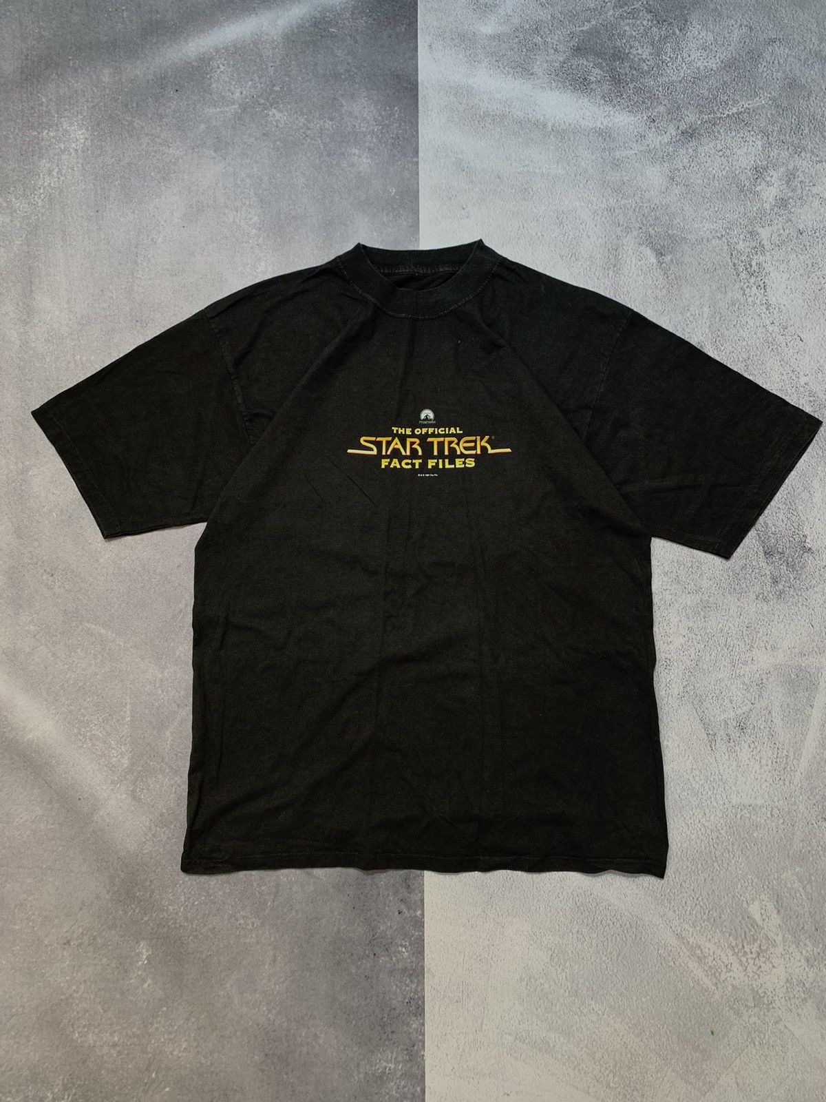 Band Tees × Vintage Vintage 90s Star Trek 1997 t-shirt big logo streetwear sizeL Size US L / EU 52-54 / 3 - 1 Thumbnail
