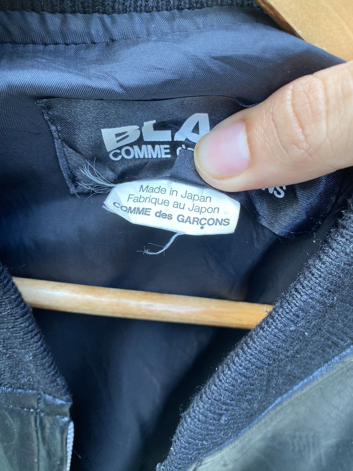 Comme des Garcons 🔥 AD 2011 COMME des GARÇONS Black Bomber Jacket Size US S / EU 44-46 / 1 - 12 Thumbnail