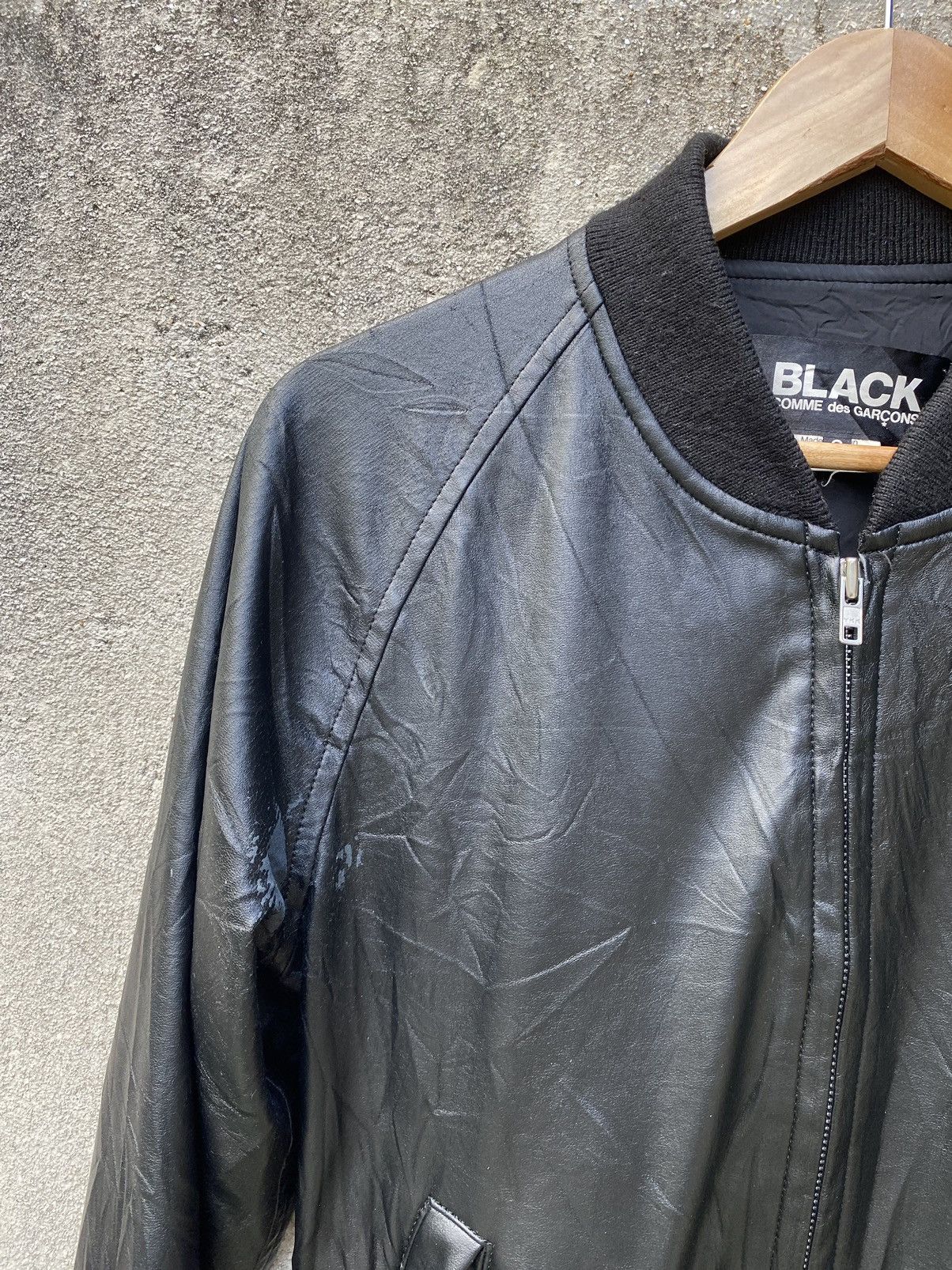 Comme des Garcons 🔥 AD 2011 COMME des GARÇONS Black Bomber Jacket Size US S / EU 44-46 / 1 - 6 Thumbnail
