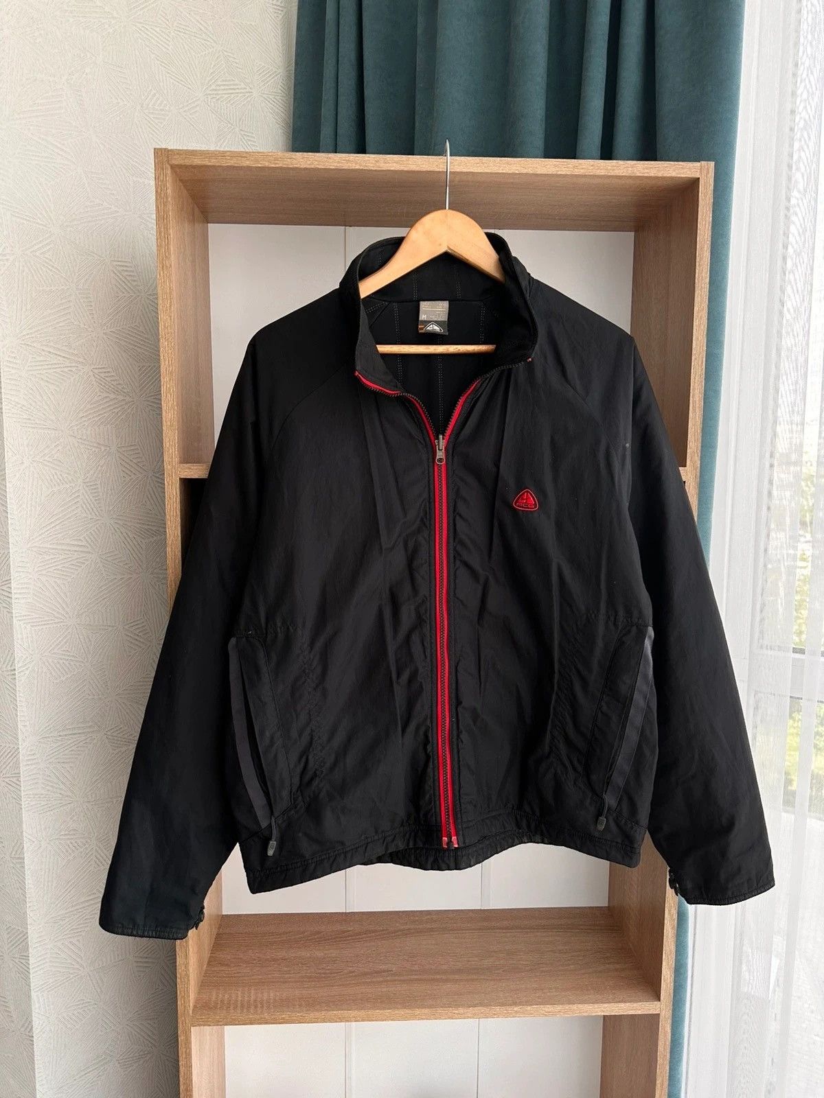 Vintage Nike ACG Black Nylon Light Jacket