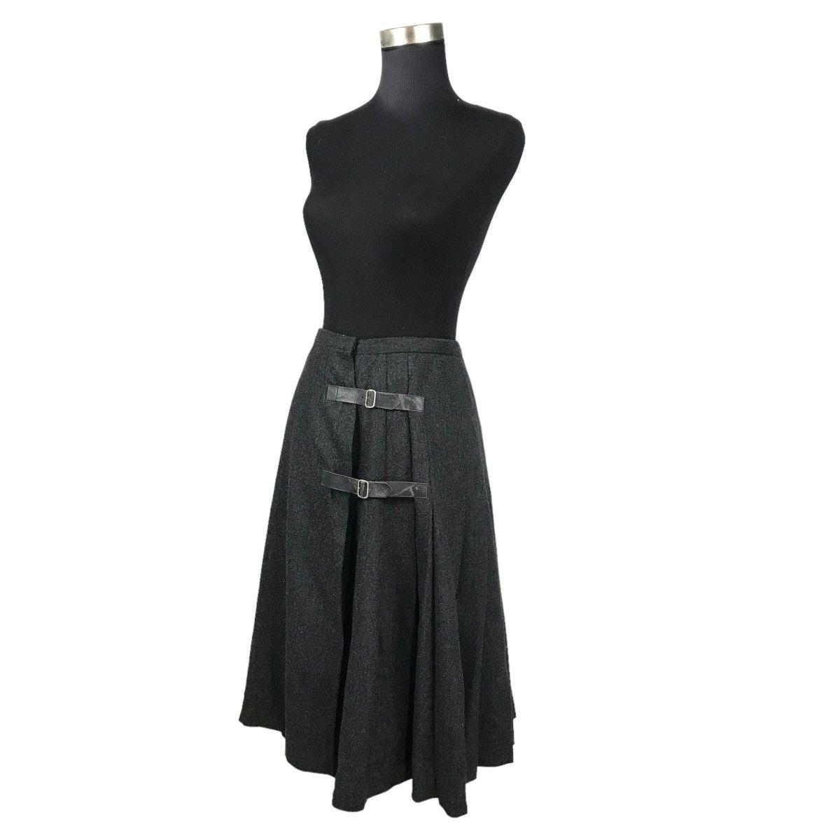 Issey Miyake Vintage I.S. Sunao Kuwahara By Issey Miyake Wool Skirt Size 27" / US 4 / IT 40 - 1 Thumbnail