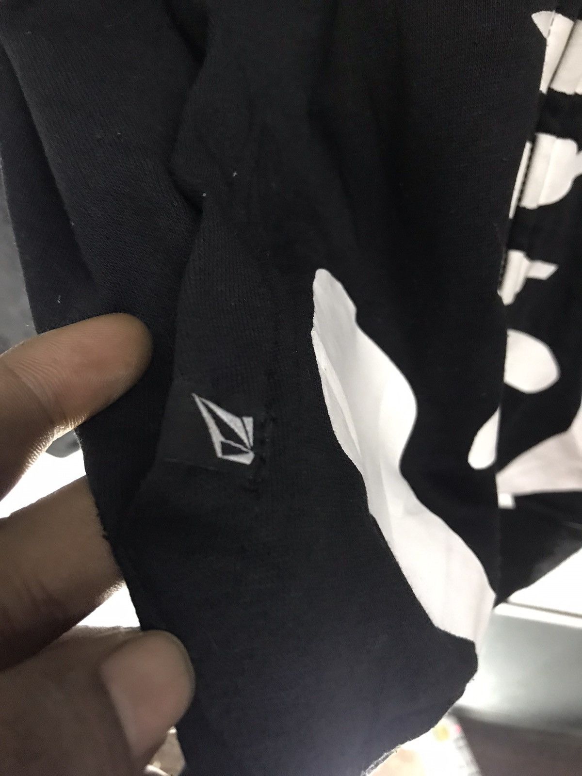 Volcom Bidding now 🔥Volcom stone fullzipper skeleton hoodie Size US M / EU 48-50 / 2 - 7 Thumbnail