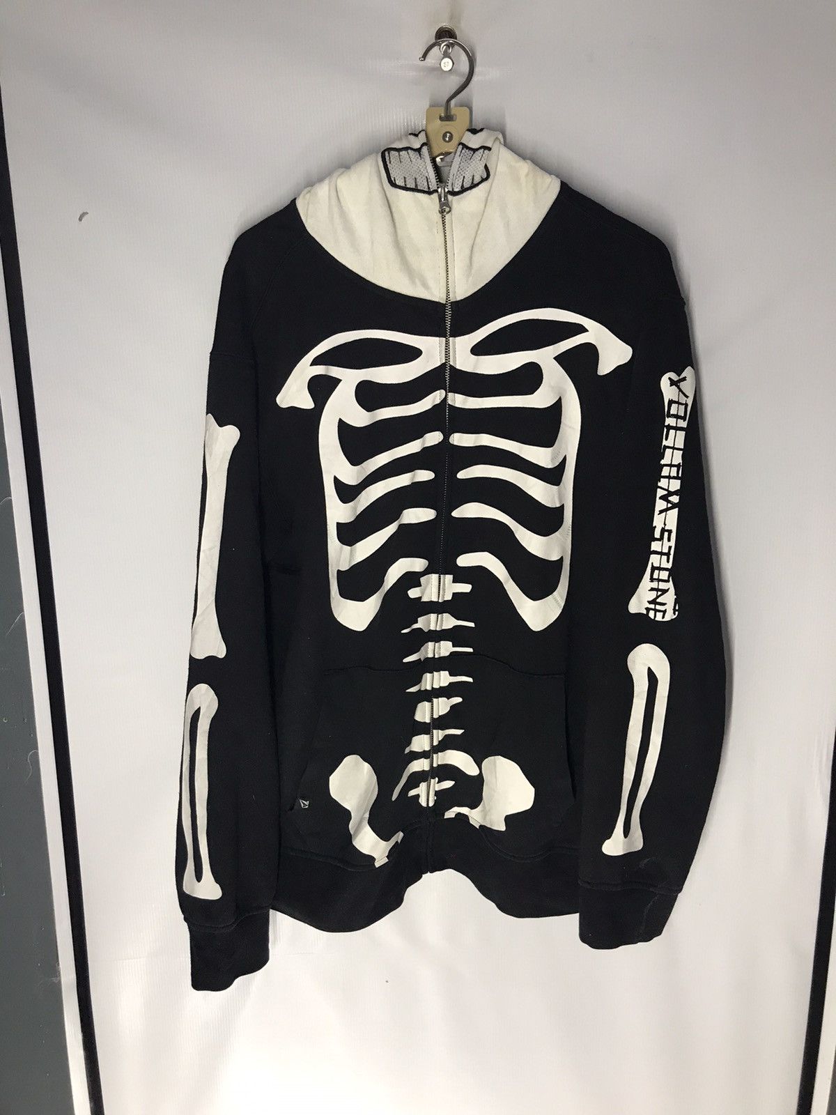 Volcom Bidding now 🔥Volcom stone fullzipper skeleton hoodie Size US M / EU 48-50 / 2 - 8 Thumbnail