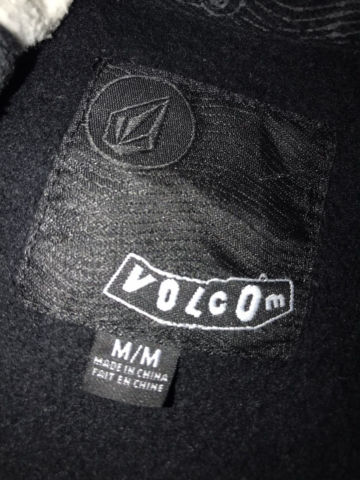 Volcom Bidding now 🔥Volcom stone fullzipper skeleton hoodie Size US M / EU 48-50 / 2 - 4 Thumbnail