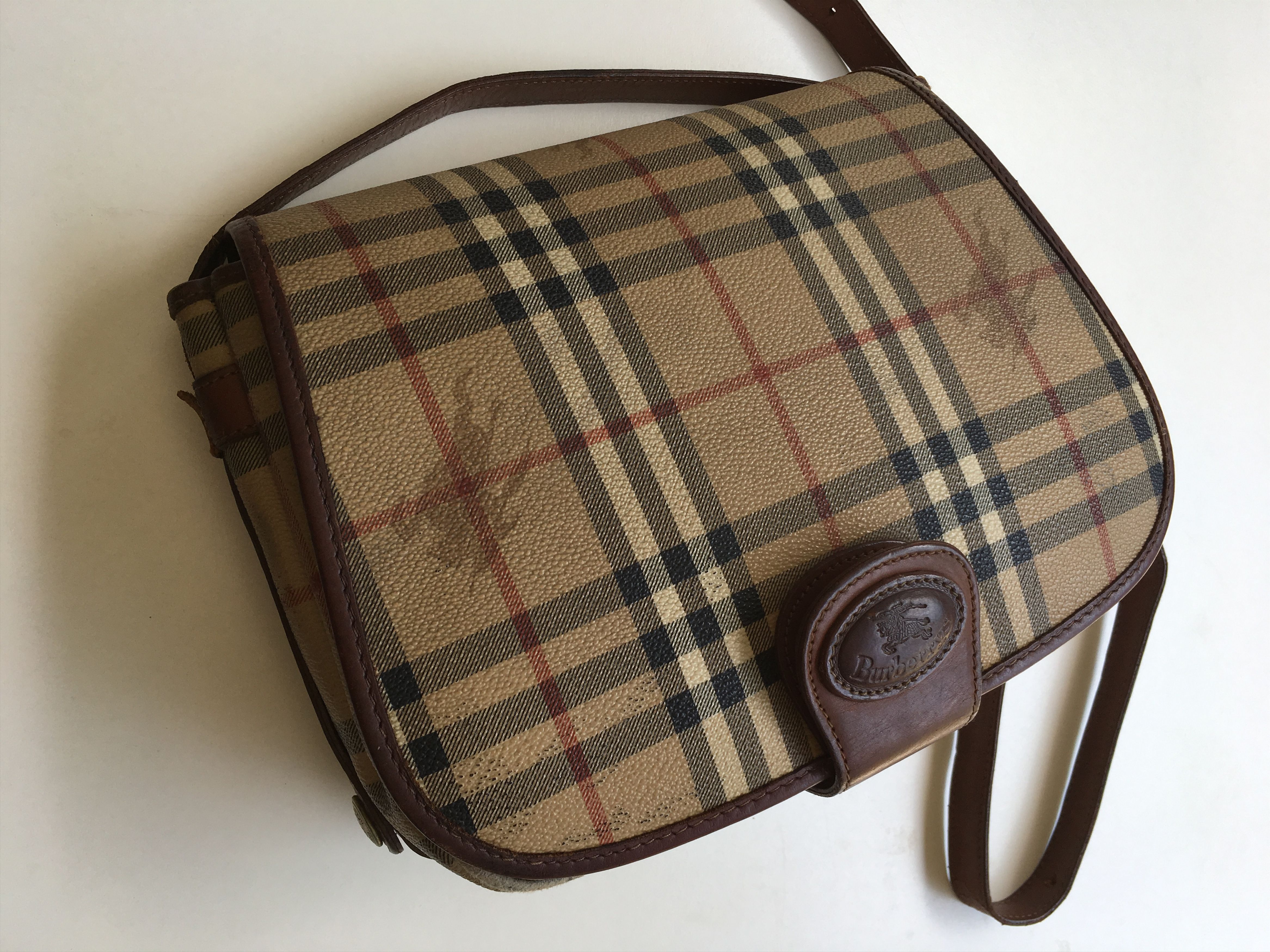 Burberry Vintage Burberry Checkered Sling Bag Size ONE SIZE - 2 Thumbnail