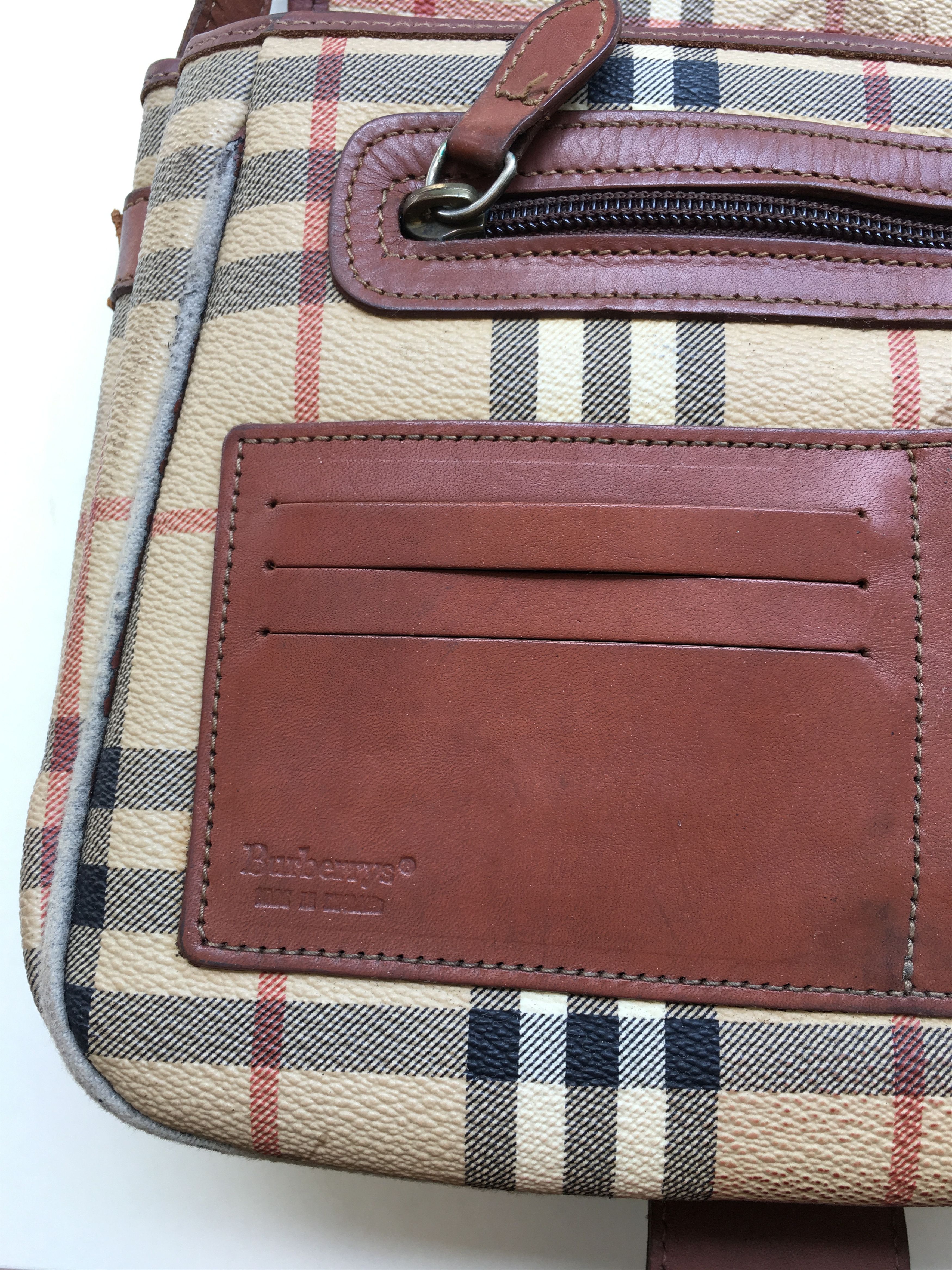 Burberry Vintage Burberry Checkered Sling Bag Size ONE SIZE - 9 Thumbnail