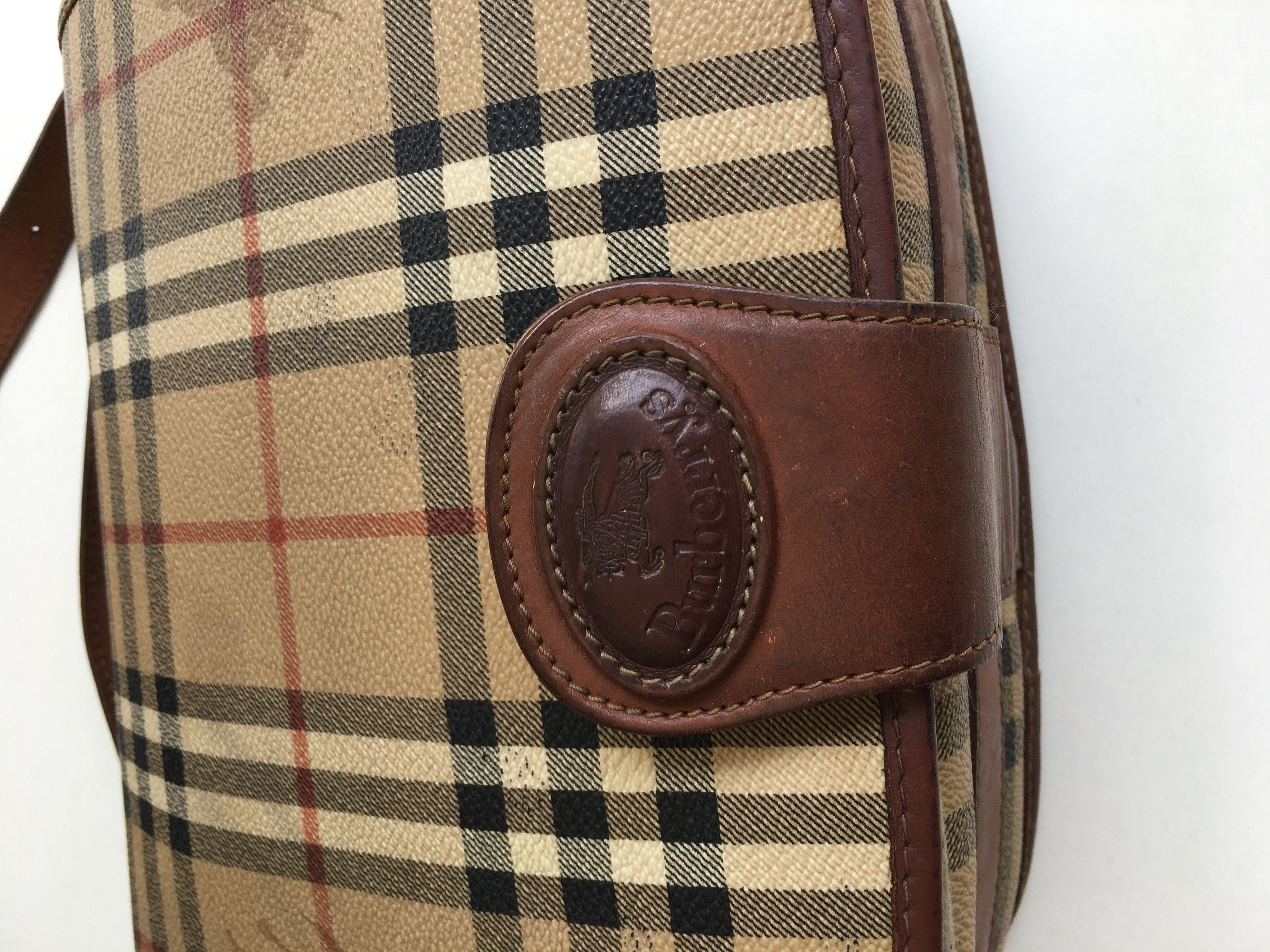 Burberry Vintage Burberry Checkered Sling Bag Size ONE SIZE - 4 Thumbnail