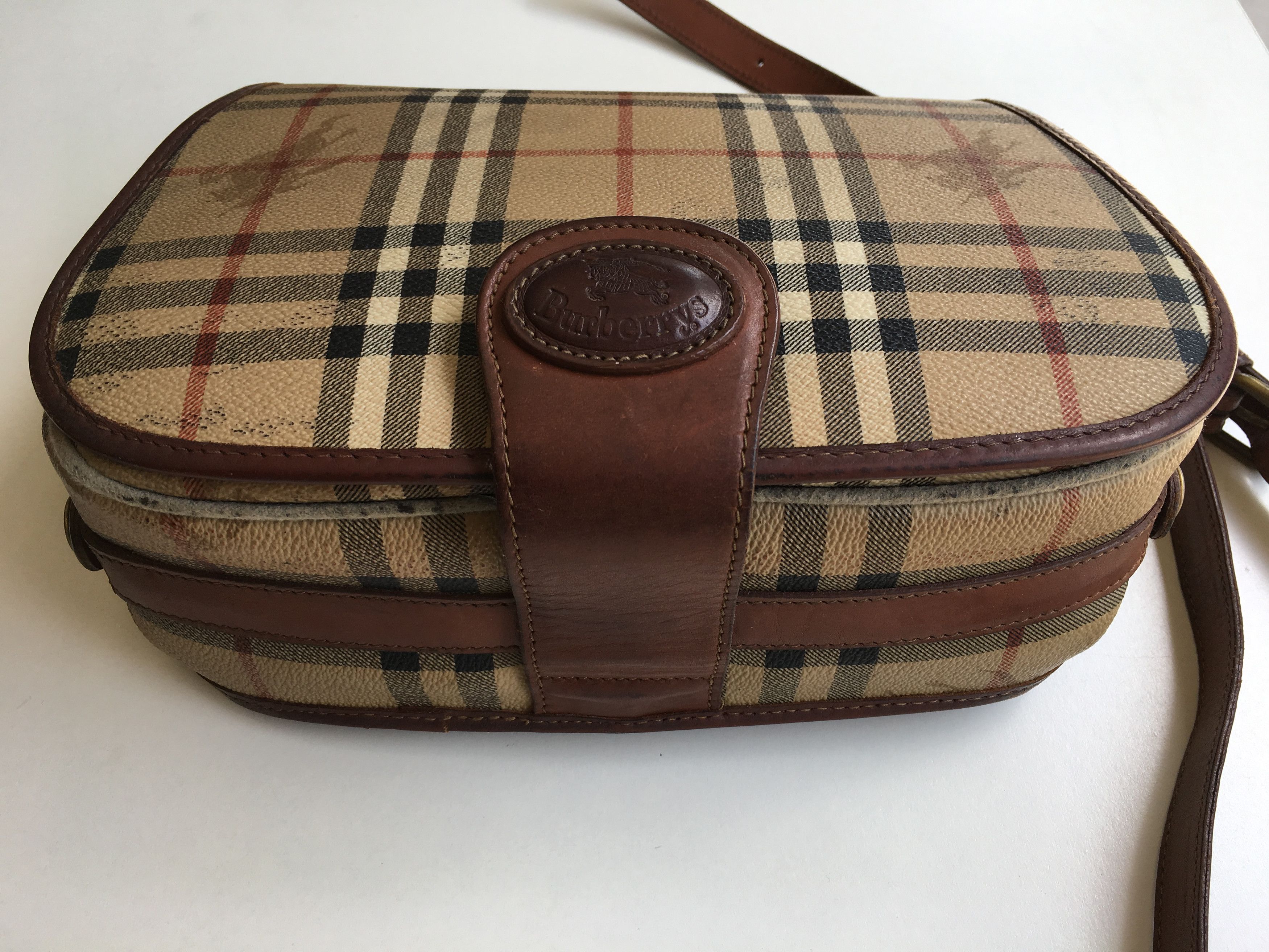 Burberry Vintage Burberry Checkered Sling Bag Size ONE SIZE - 3 Thumbnail