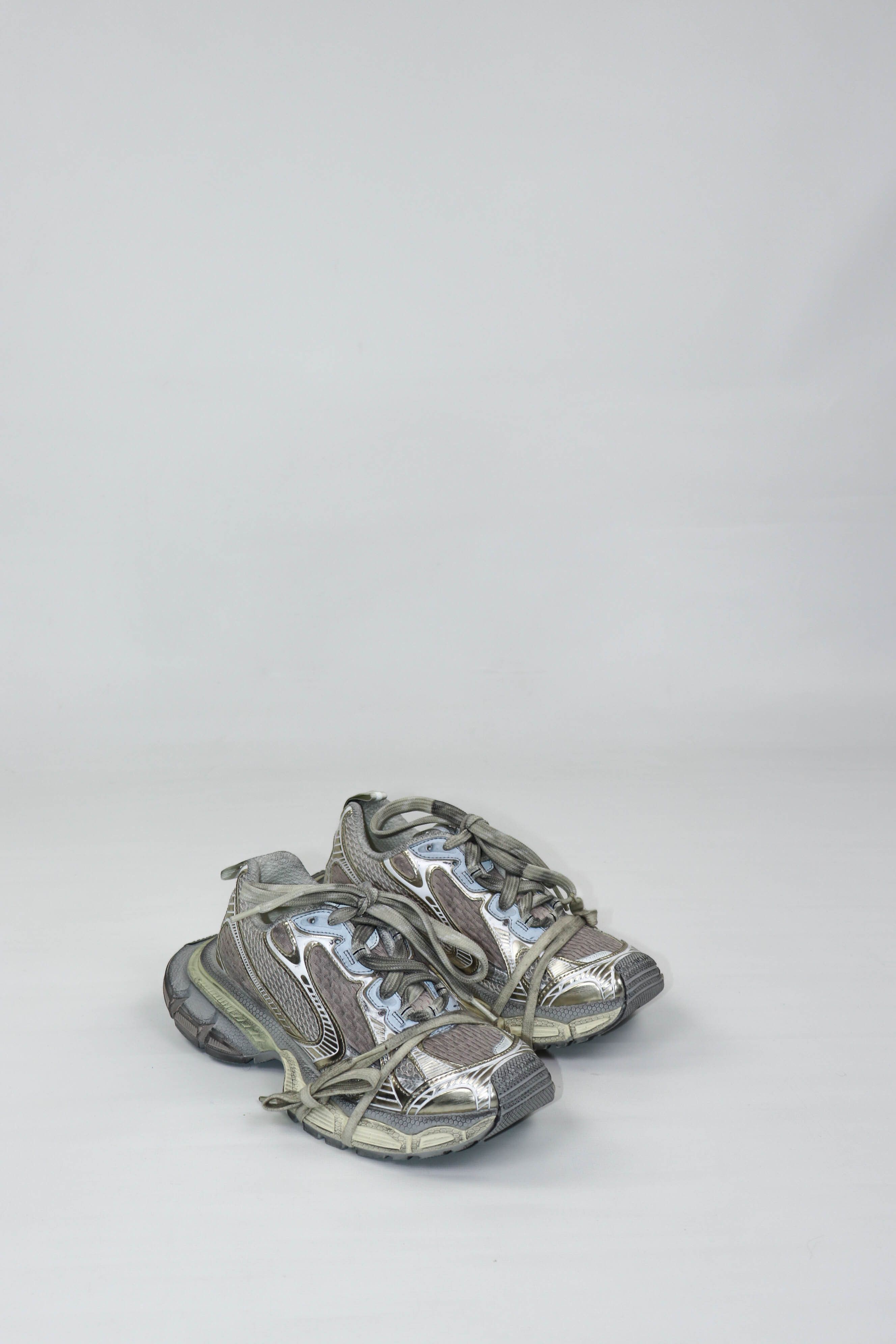 Balenciaga Balenciaga 3XL Women's 734731 Worn Out Light