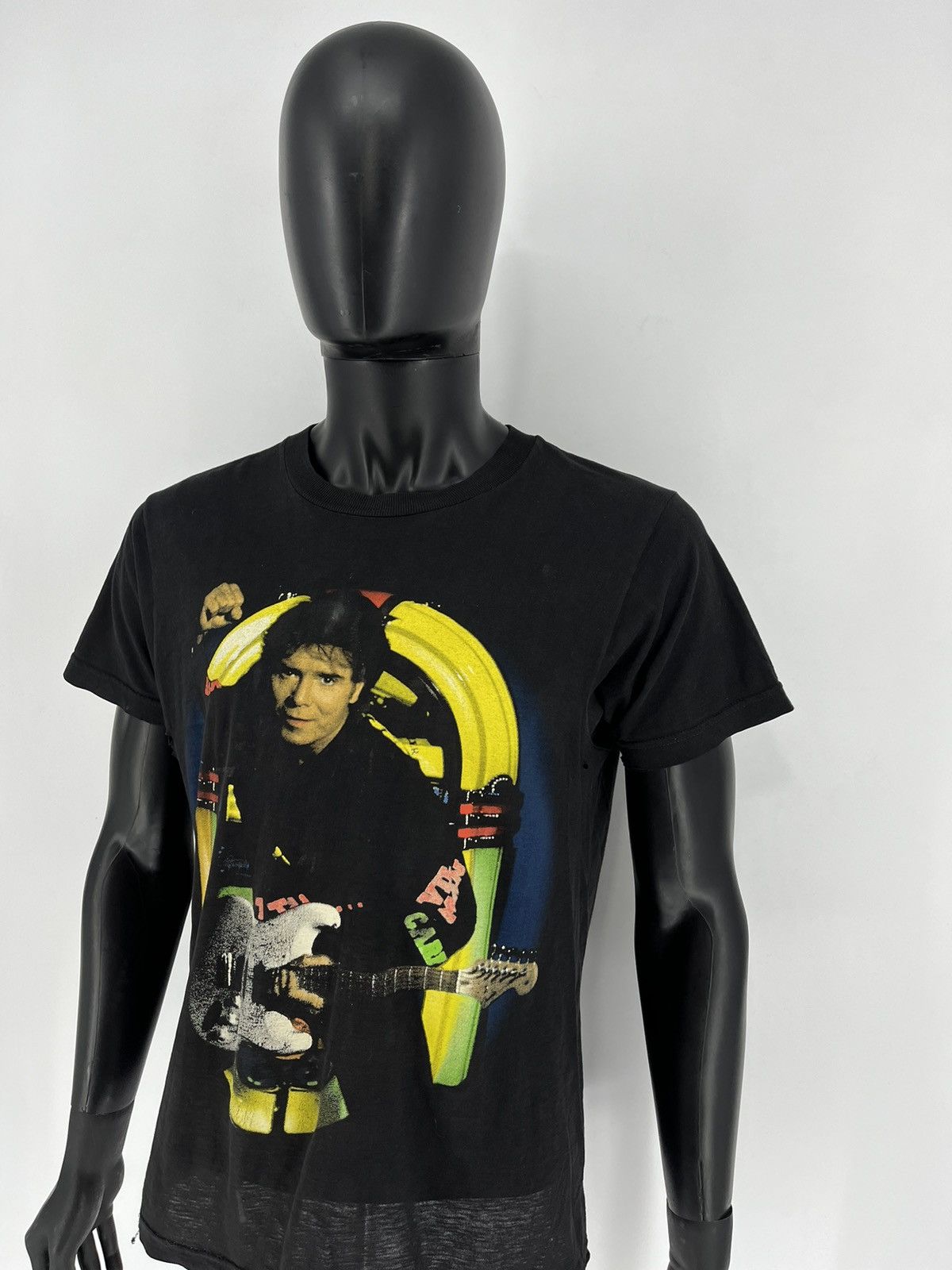 Band Tees Vintage Y2K 1994 CLIFF RICHARD Band Tour Rock Streetwear Size US M / EU 48-50 / 2 - 4 Thumbnail