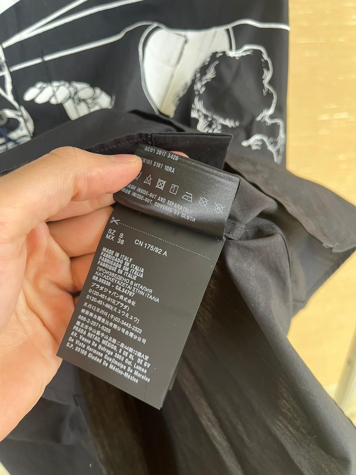 Prada Popeline Laser Button Up in Black Size US S / EU 44-46 / 1 - 18 Thumbnail