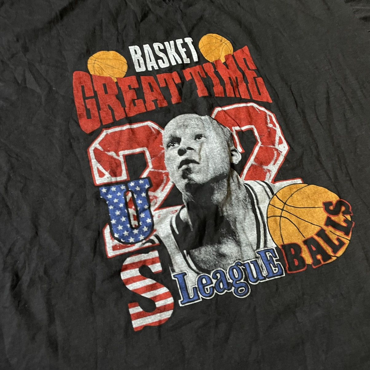 Vintage Vintage 90s Basketball Graphic Tee Sun Faded Streetwear L Size US L / EU 52-54 / 3 - 6 Thumbnail