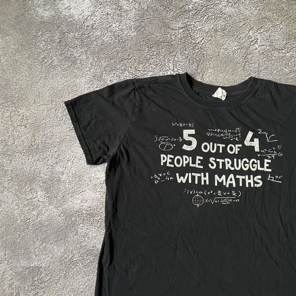Vintage Vintage Y2K ADULT “ PEOPLE STRUGGLE WITH MATH “ FUNNY BuyTee Size US M / EU 48-50 / 2 - 4 Thumbnail