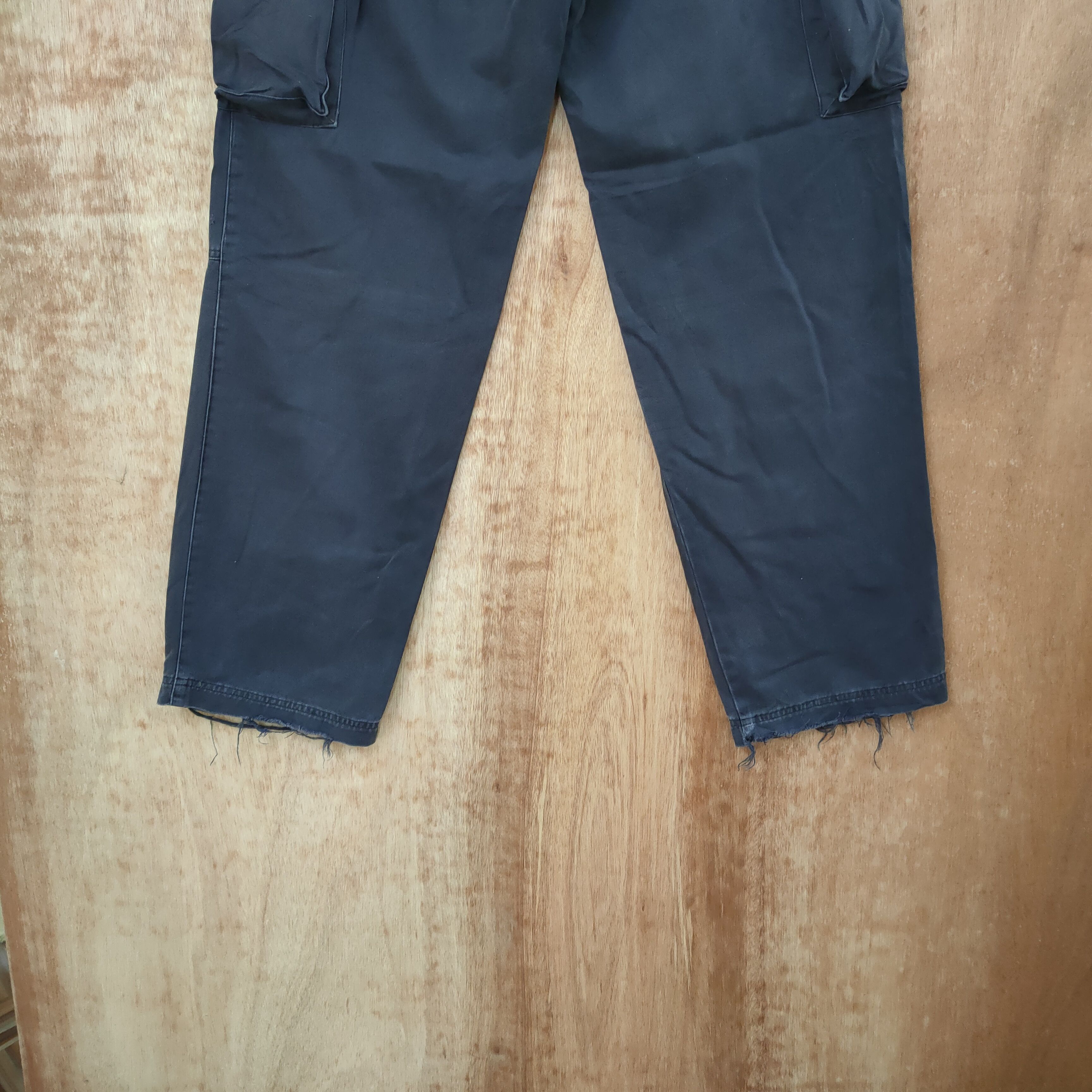 Japanese Brand W32 VINTAGE NAVY FADED CARGO PANTS Size US 32 / EU 48 - 7 Thumbnail