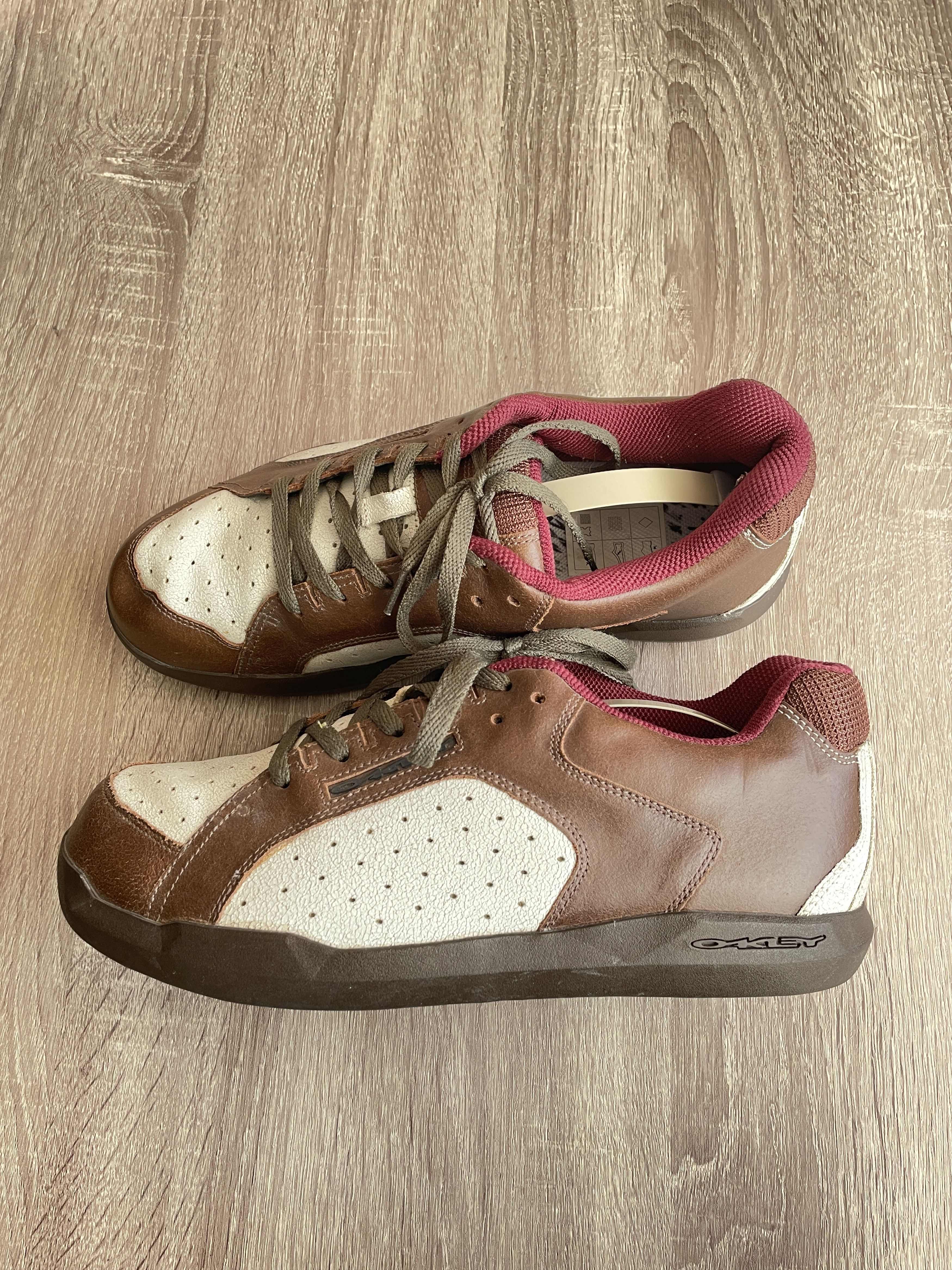 image of Oakley Vintage 2006 Sneakers Size Us 11/ Eu 45/ Uk 10 in Brown/White, Men's