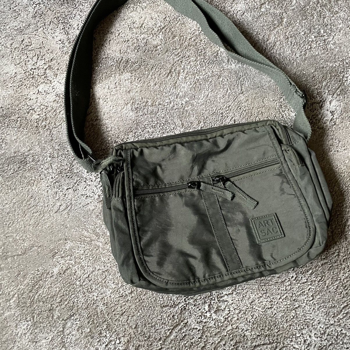 Vintage Vintage 90s Japanese Nylon Shoulder Bag Olive Green Swag OS Size ONE SIZE - 4 Thumbnail