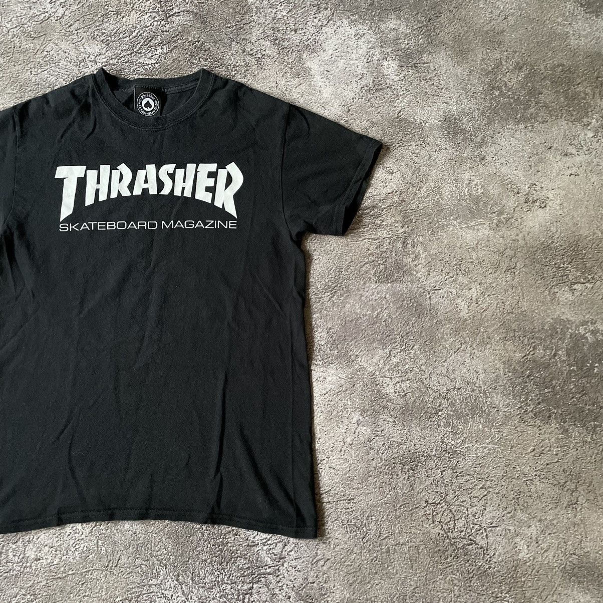 Vintage Vintage Thrasher Graphic Tee Sun Faded Skate Streetwear M Size US M / EU 48-50 / 2 - 3 Thumbnail