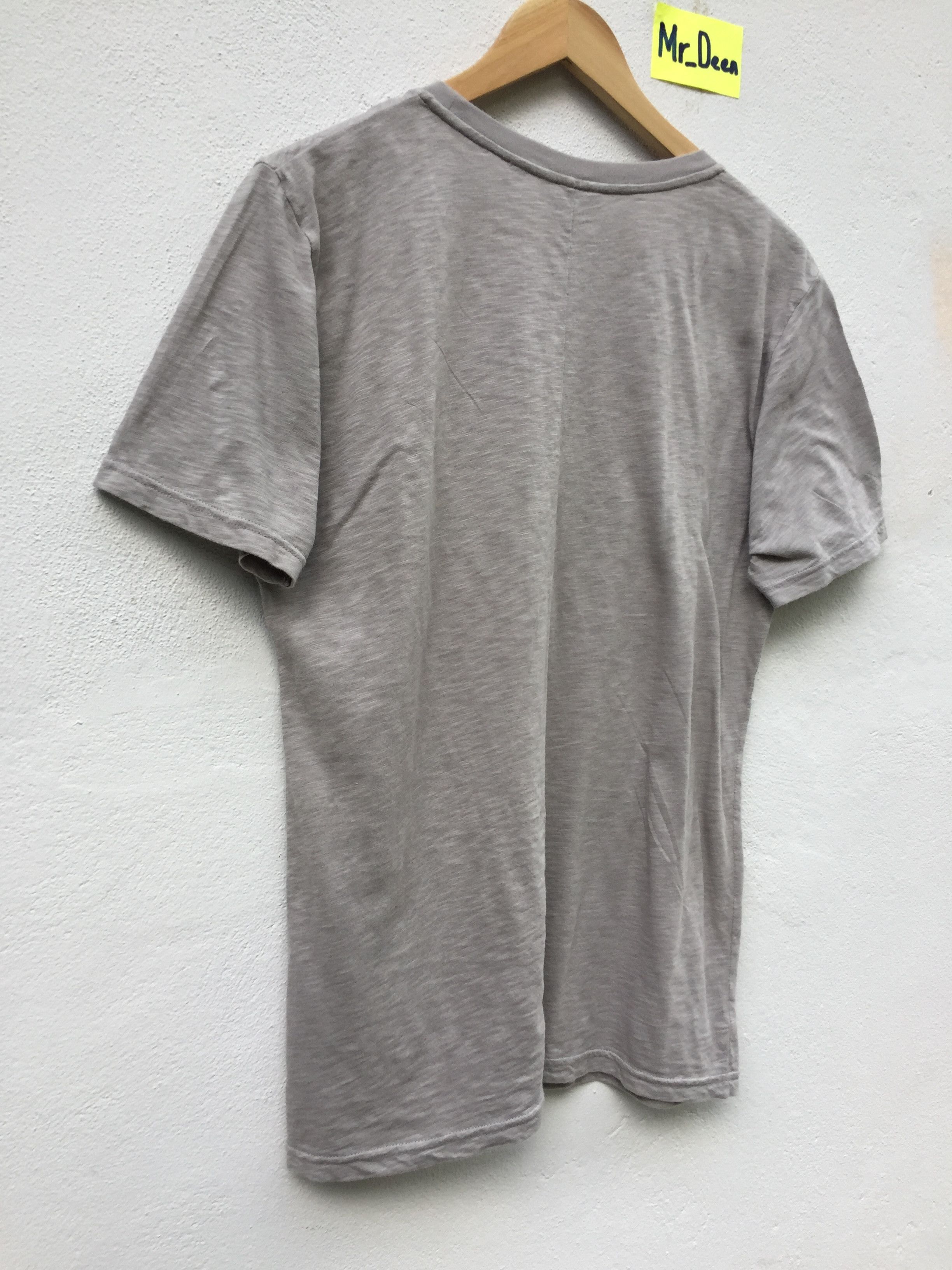 Jun Takahashi RARE Uniqlo x Undercover Snail Design T-shirt Size US M / EU 48-50 / 2 - 10 Thumbnail