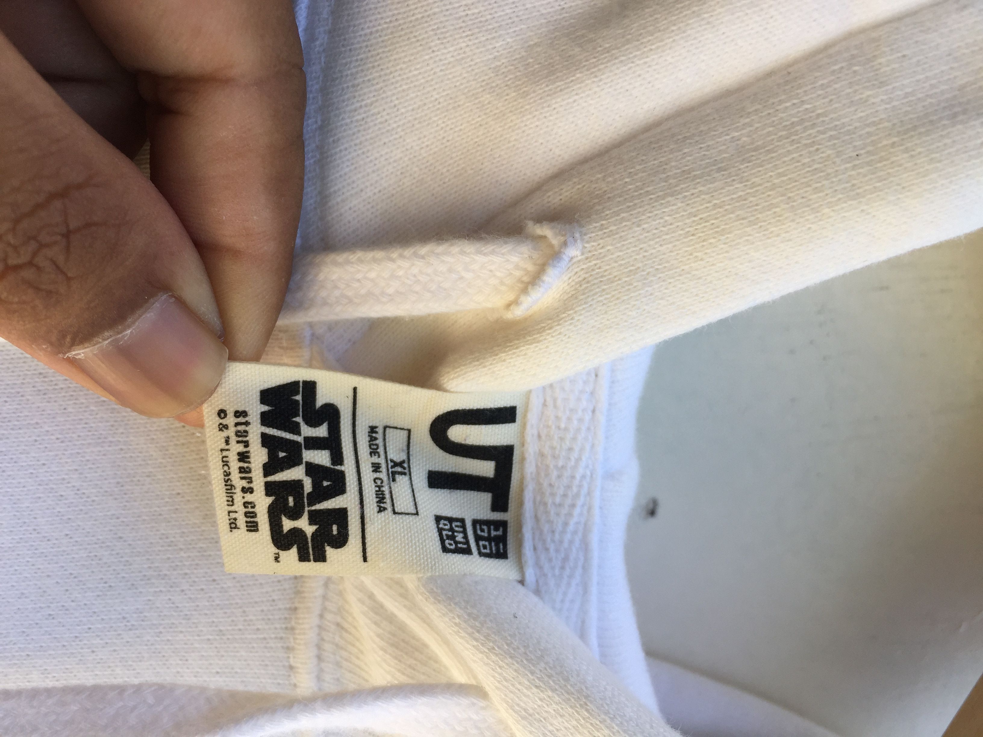 Star Wars RARE UNIQLO X STARWARS WHITE HOODIE The Force Awakens Size US XL / EU 56 / 4 - 6 Thumbnail
