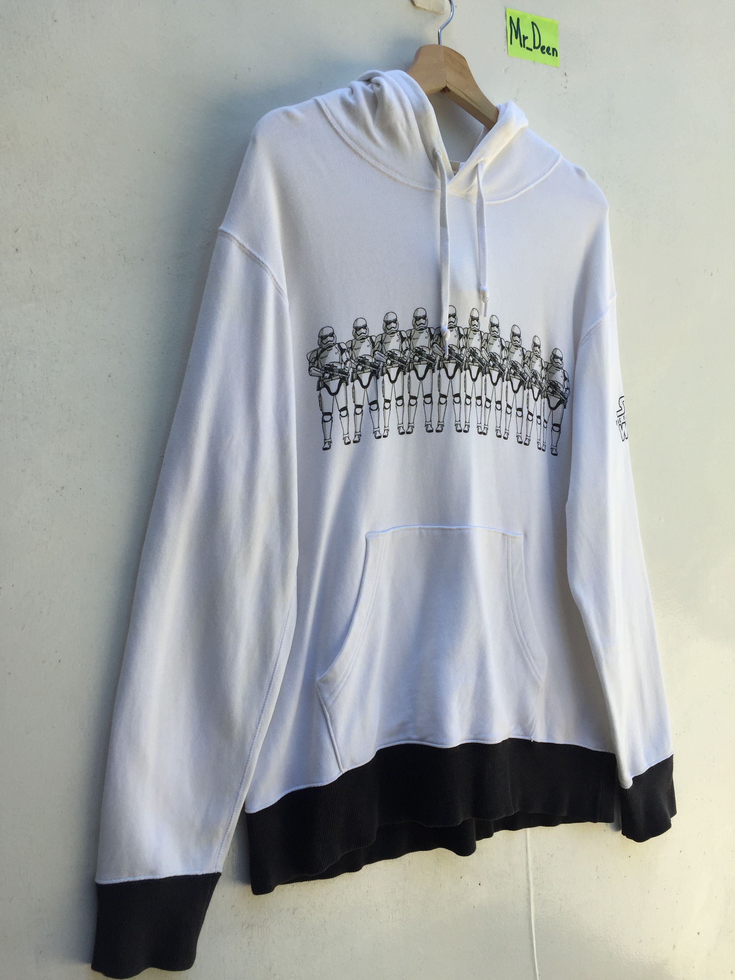 Star Wars RARE UNIQLO X STARWARS WHITE HOODIE The Force Awakens Size US XL / EU 56 / 4 - 2 Thumbnail