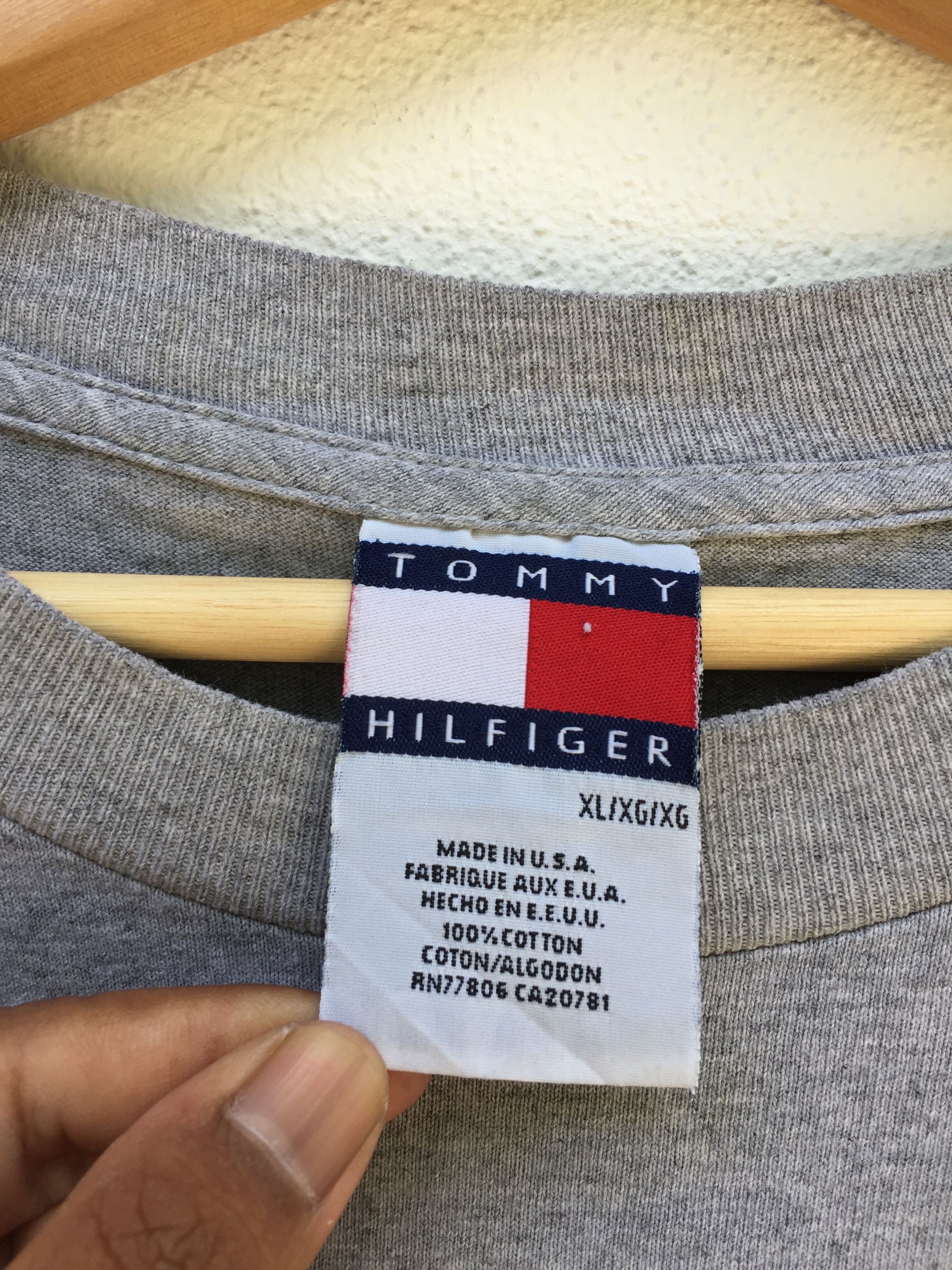 Tommy Hilfiger 90s Vintage Tommy Hilfiger Logo Spellout Longsleeve Size US XL / EU 56 / 4 - 6 Thumbnail