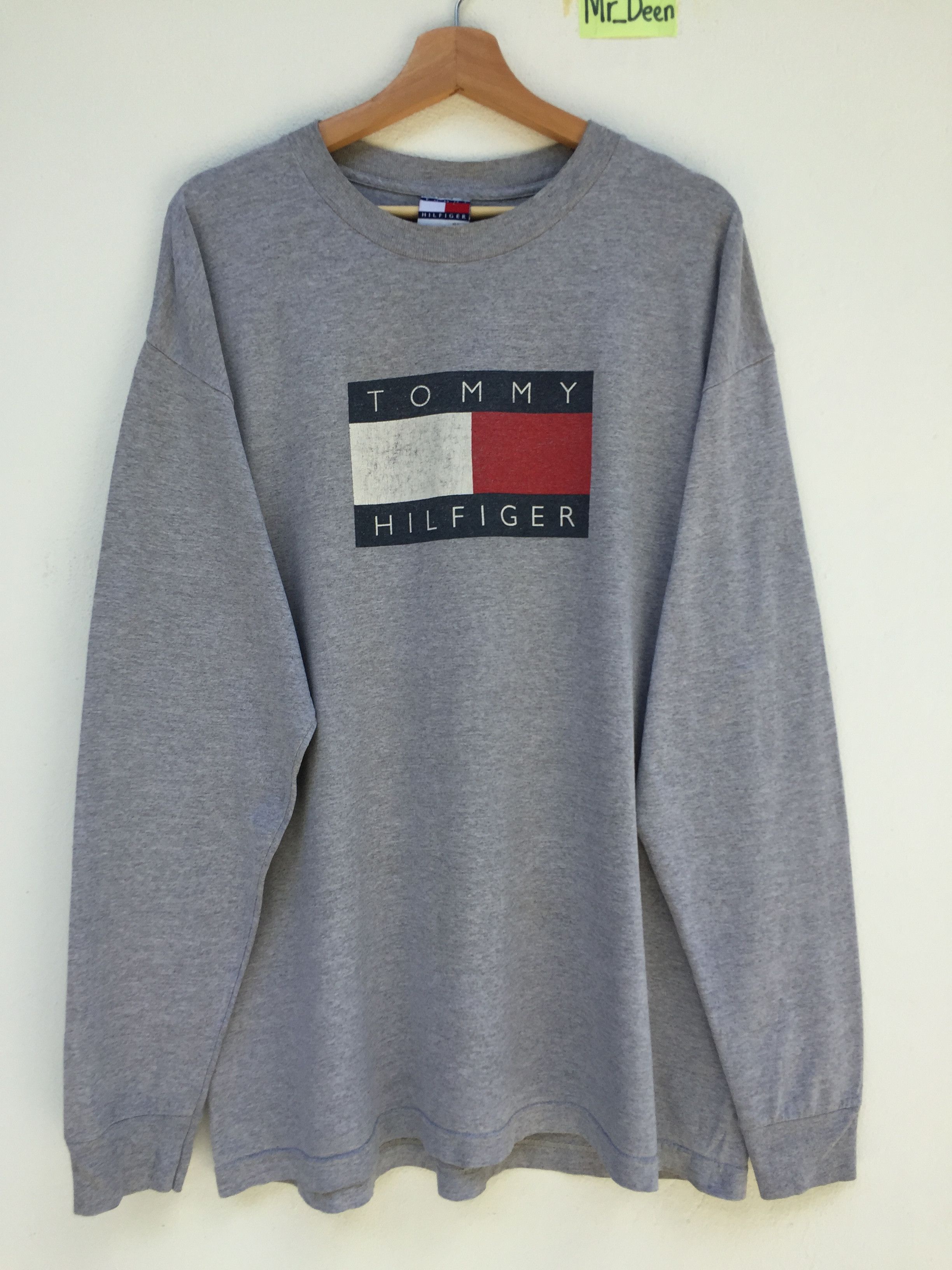 Tommy Hilfiger 90s Vintage Tommy Hilfiger Logo Spellout Longsleeve Size US XL / EU 56 / 4 - 1 Thumbnail