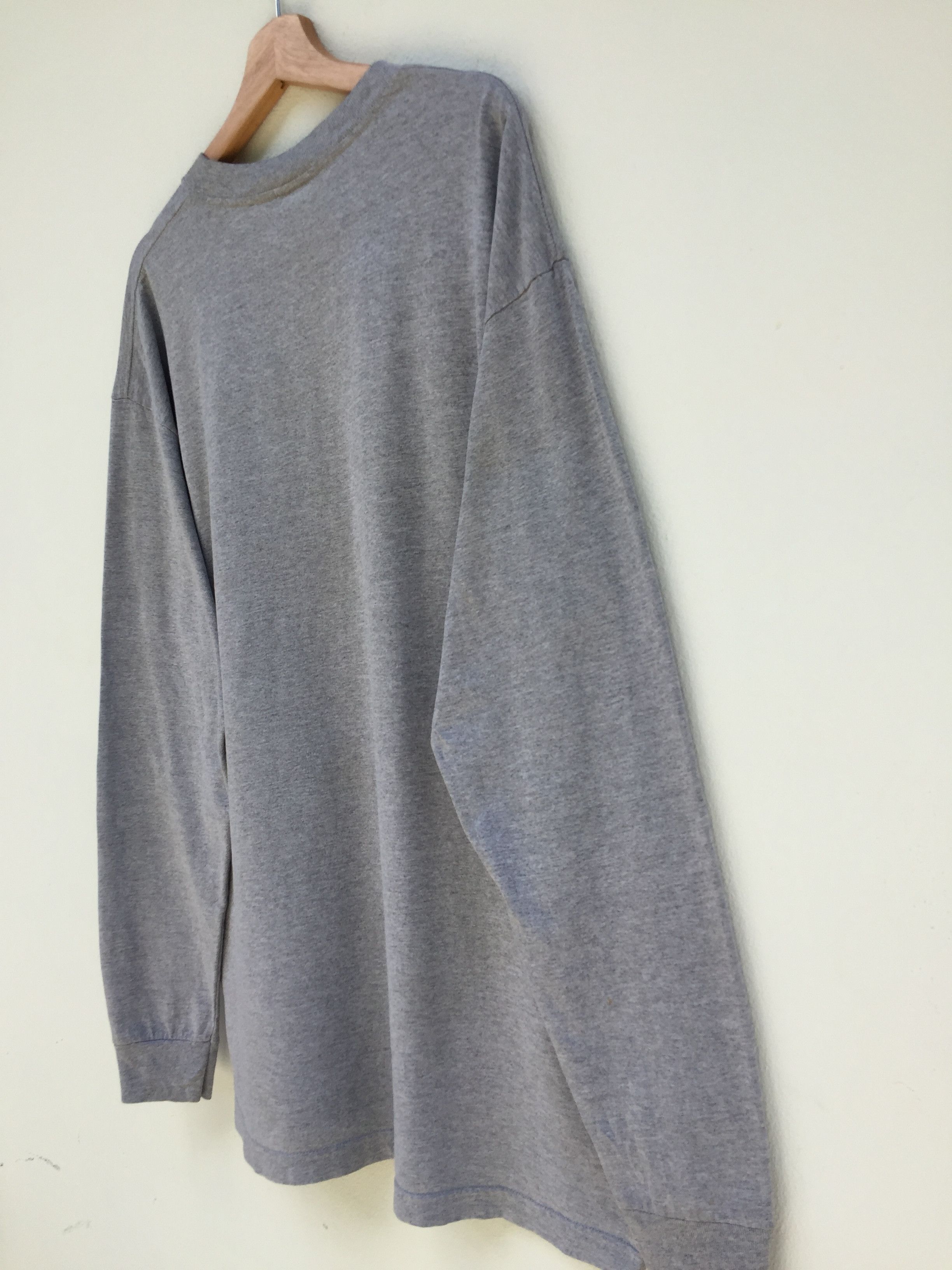 Tommy Hilfiger 90s Vintage Tommy Hilfiger Logo Spellout Longsleeve Size US XL / EU 56 / 4 - 10 Thumbnail