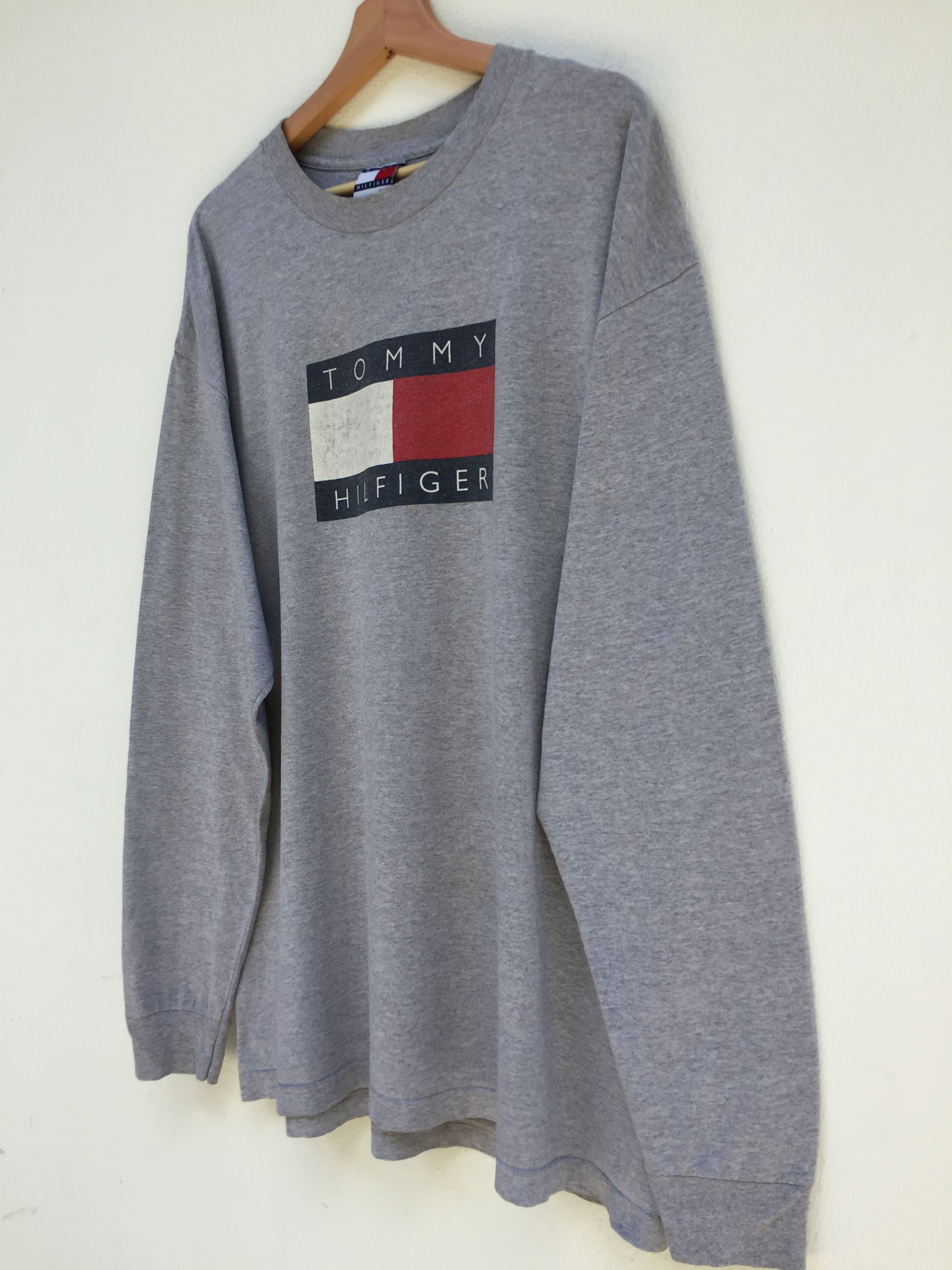 Tommy Hilfiger 90s Vintage Tommy Hilfiger Logo Spellout Longsleeve Size US XL / EU 56 / 4 - 3 Thumbnail