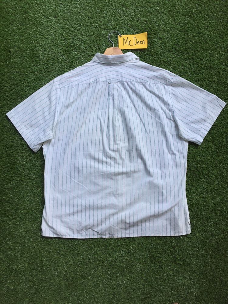 Burberry Vintage Burberry Small Spellout All Over Shirt Size US L / EU 52-54 / 3 - 14 Thumbnail