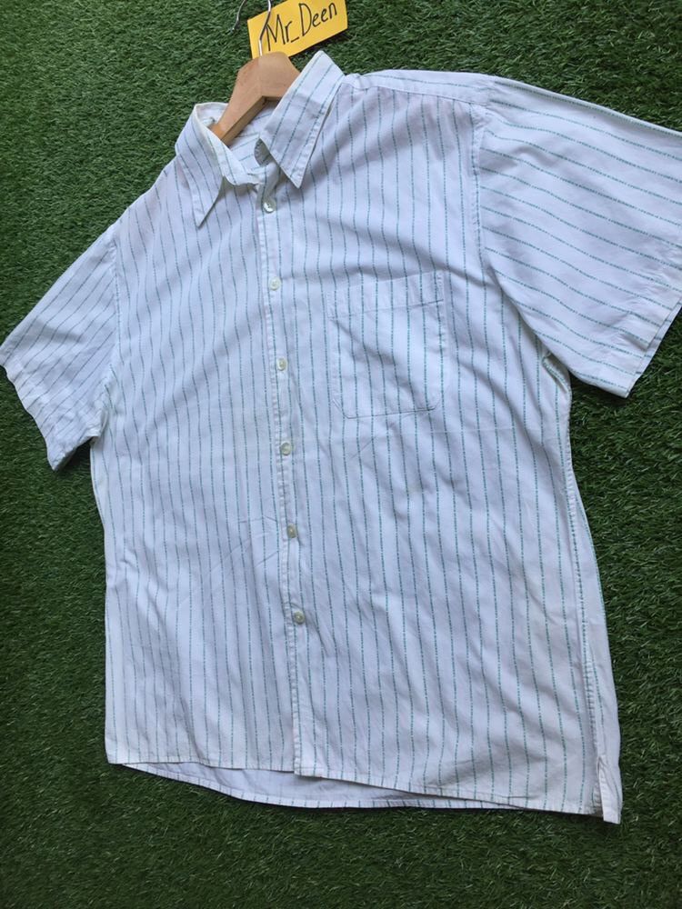 Burberry Vintage Burberry Small Spellout All Over Shirt Size US L / EU 52-54 / 3 - 4 Thumbnail